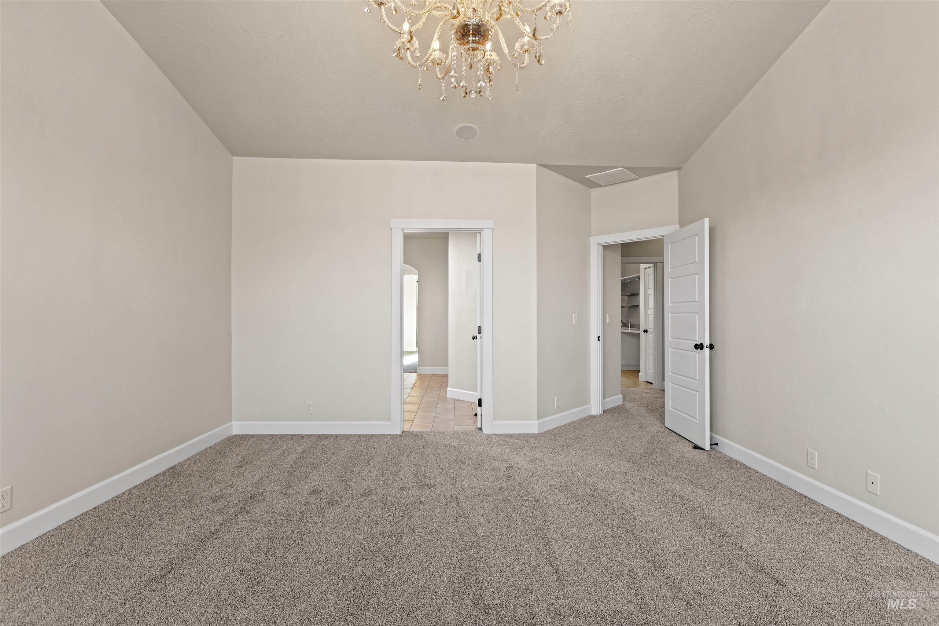 3389 S Lyford Ave, Meridian, Idaho 83642, 6 Bedrooms, 3.5 Bathrooms, Residential For Sale, Price $949,900, 98982753