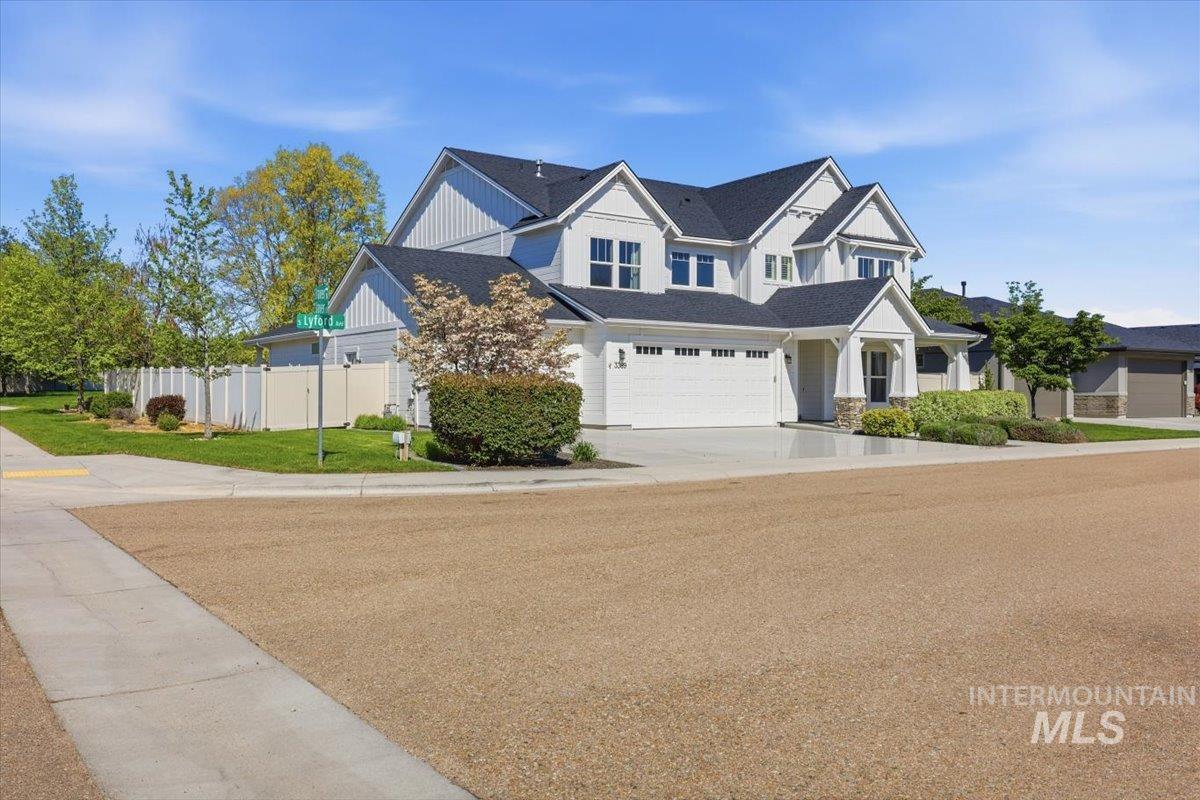 3389 S Lyford Ave, Meridian, Idaho 83642, 6 Bedrooms, 3.5 Bathrooms, Residential For Sale, Price $924,900,MLS 98982753