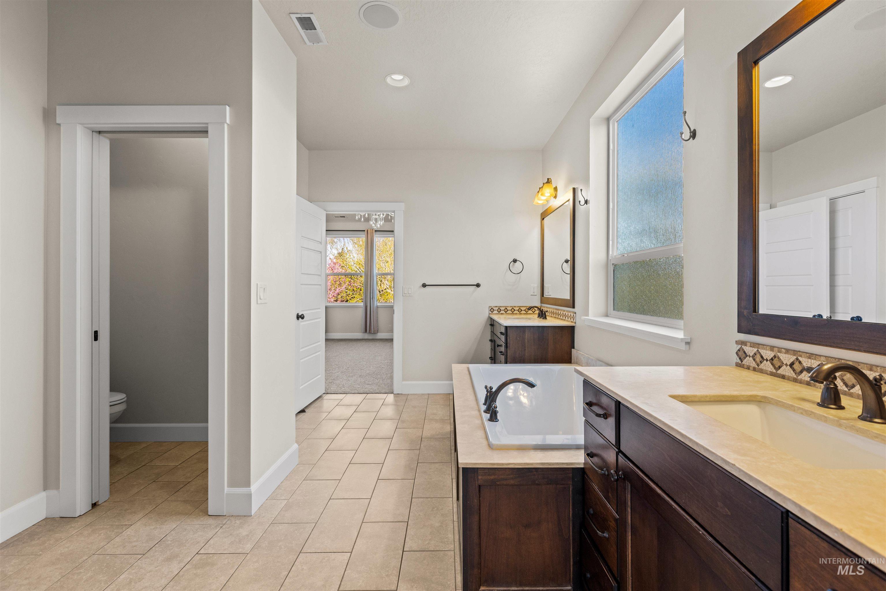 3389 S Lyford Ave, Meridian, Idaho 83642, 6 Bedrooms, 3.5 Bathrooms, Residential For Sale, Price $949,900, 98982753