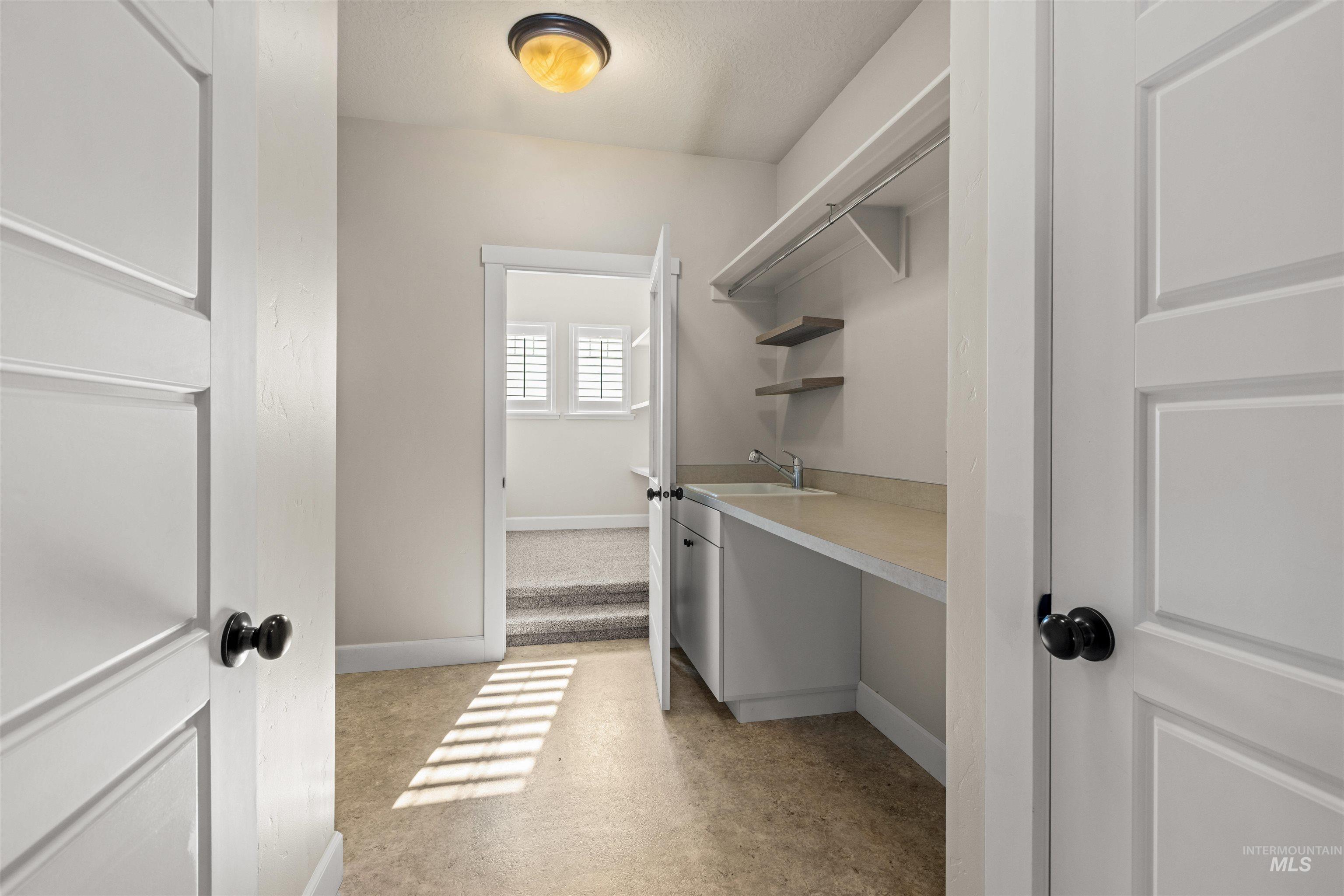 3389 S Lyford Ave, Meridian, Idaho 83642, 6 Bedrooms, 3.5 Bathrooms, Residential For Sale, Price $949,900, 98982753