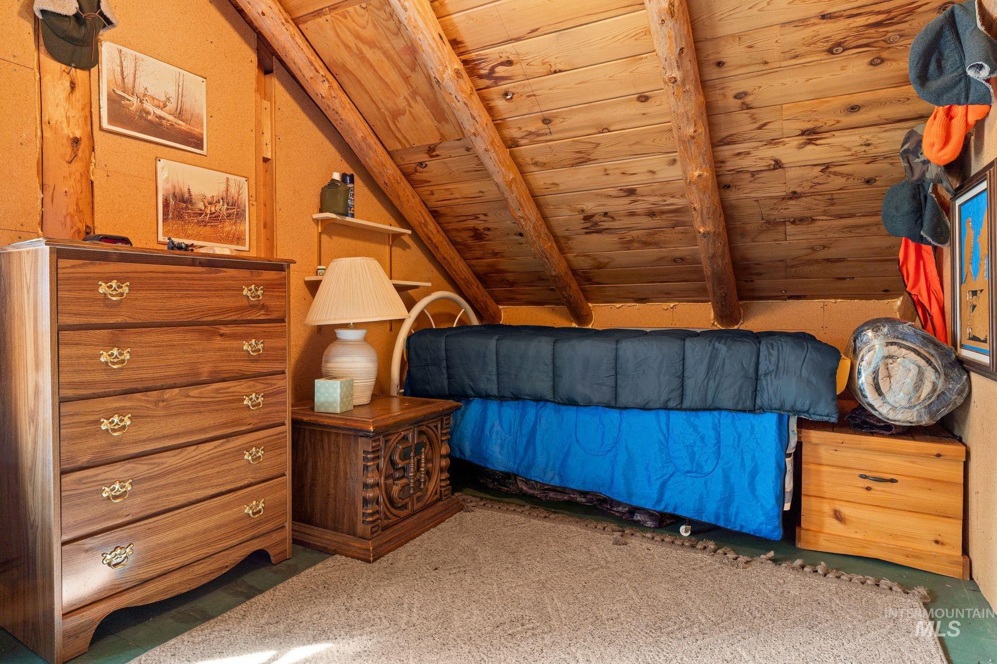 3695 W Mountain Rd, Anatone, Washington 99401, 5 Bedrooms, 1 Bathroom, Residential For Sale, Price $319,000,MLS 98982756