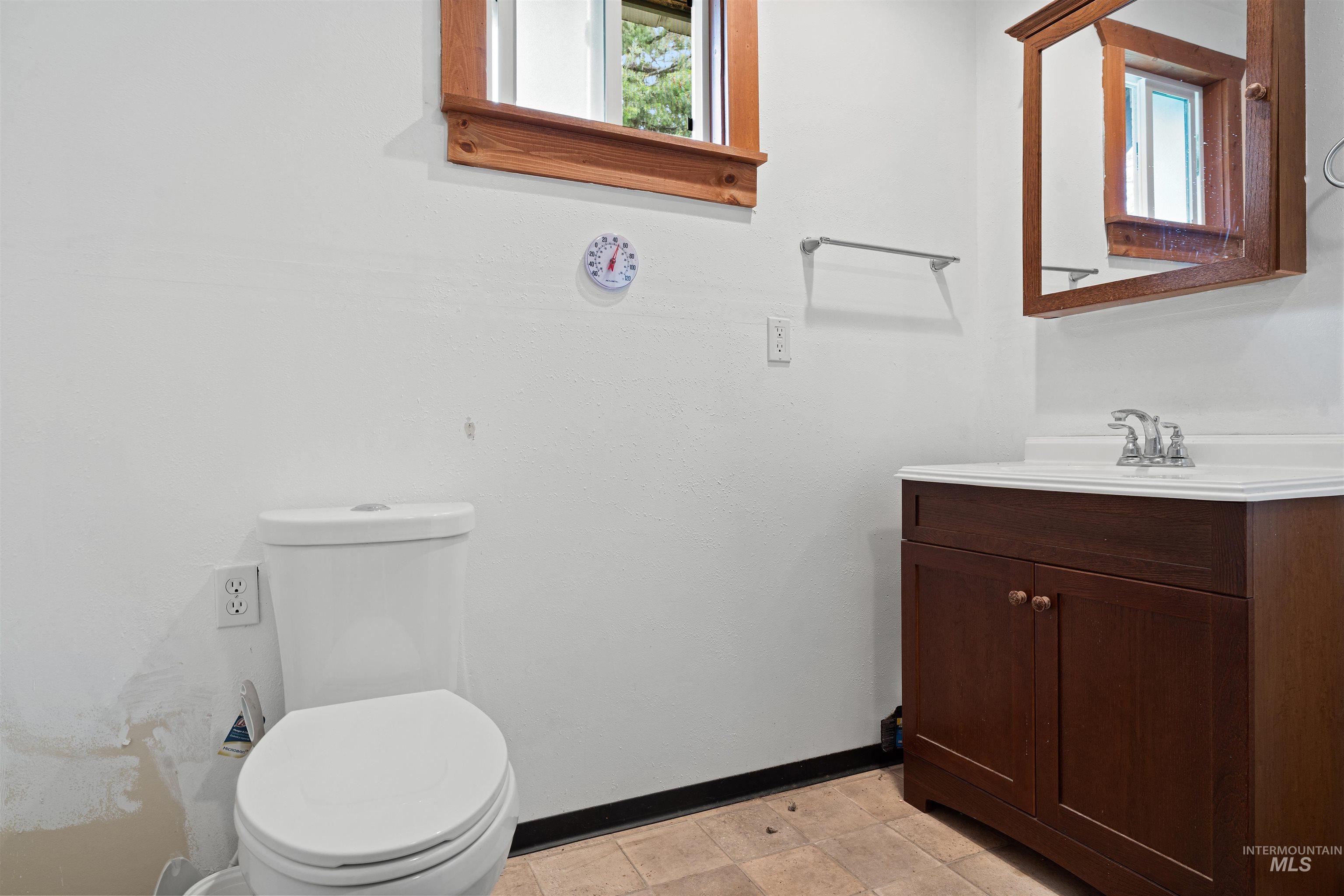 3695 W Mountain Rd, Anatone, Washington 99401, 5 Bedrooms, 1 Bathroom, Residential For Sale, Price $319,000,MLS 98982756