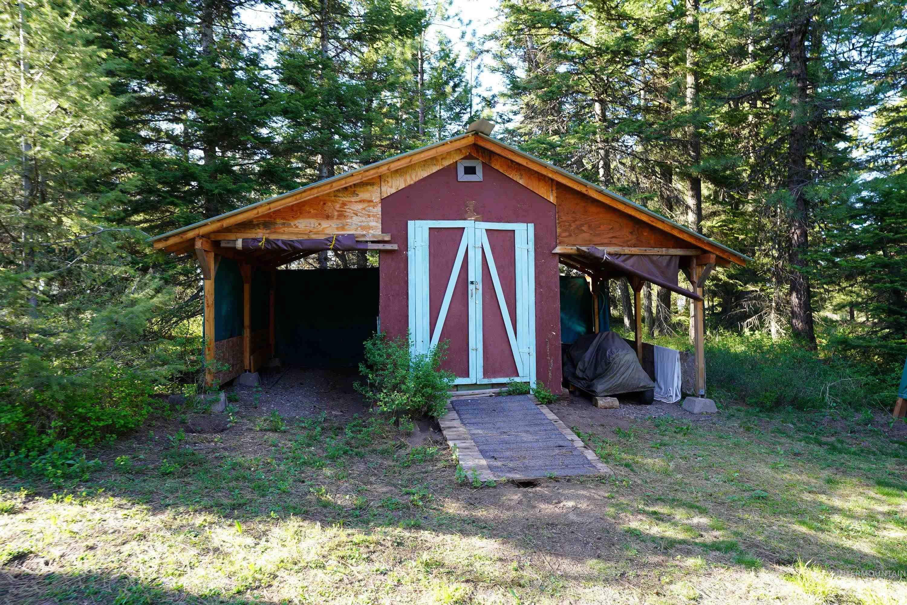 3695 W Mountain Rd, Anatone, Washington 99401, 5 Bedrooms, 1 Bathroom, Residential For Sale, Price $319,000,MLS 98982756