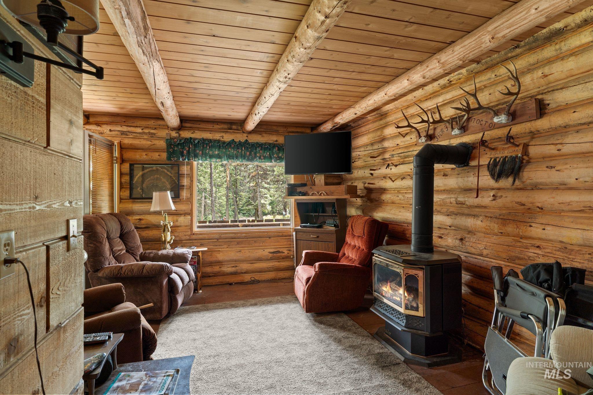 3695 W Mountain Rd, Anatone, Washington 99401, 5 Bedrooms, 1 Bathroom, Residential For Sale, Price $319,000,MLS 98982756