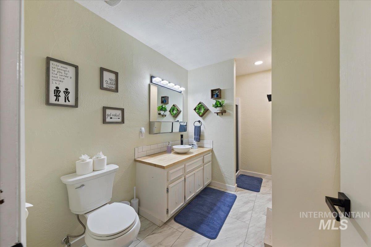 115 Par Drive, Cascade, Idaho 83611, 4 Bedrooms, 3 Bathrooms, Residential For Sale, Price $749,900,MLS 98982760