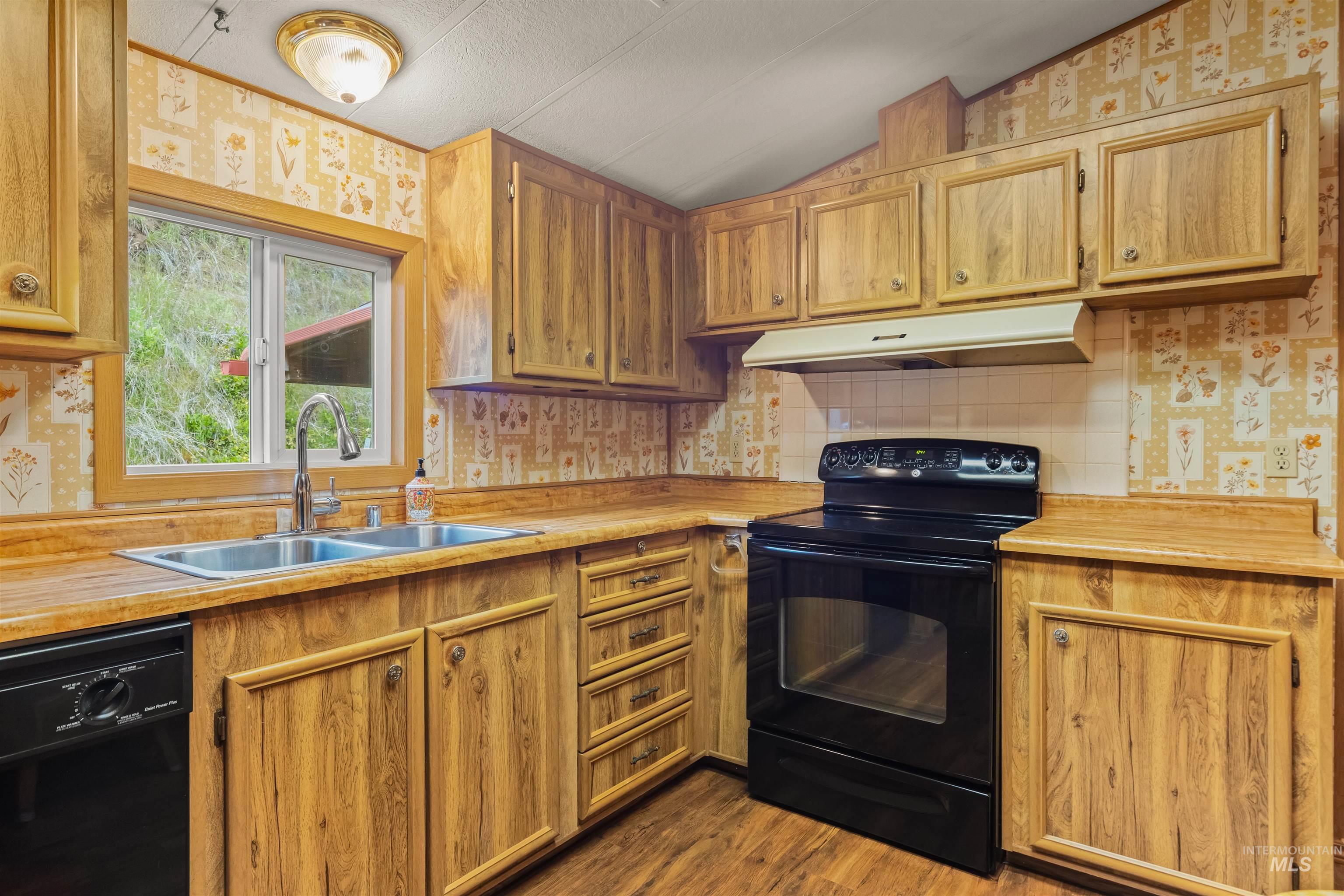 27535 Garden Gulch Road, Culdesac, Idaho 83524, 3 Bedrooms, 2 Bathrooms, Residential For Sale, Price $499,250, 98982766