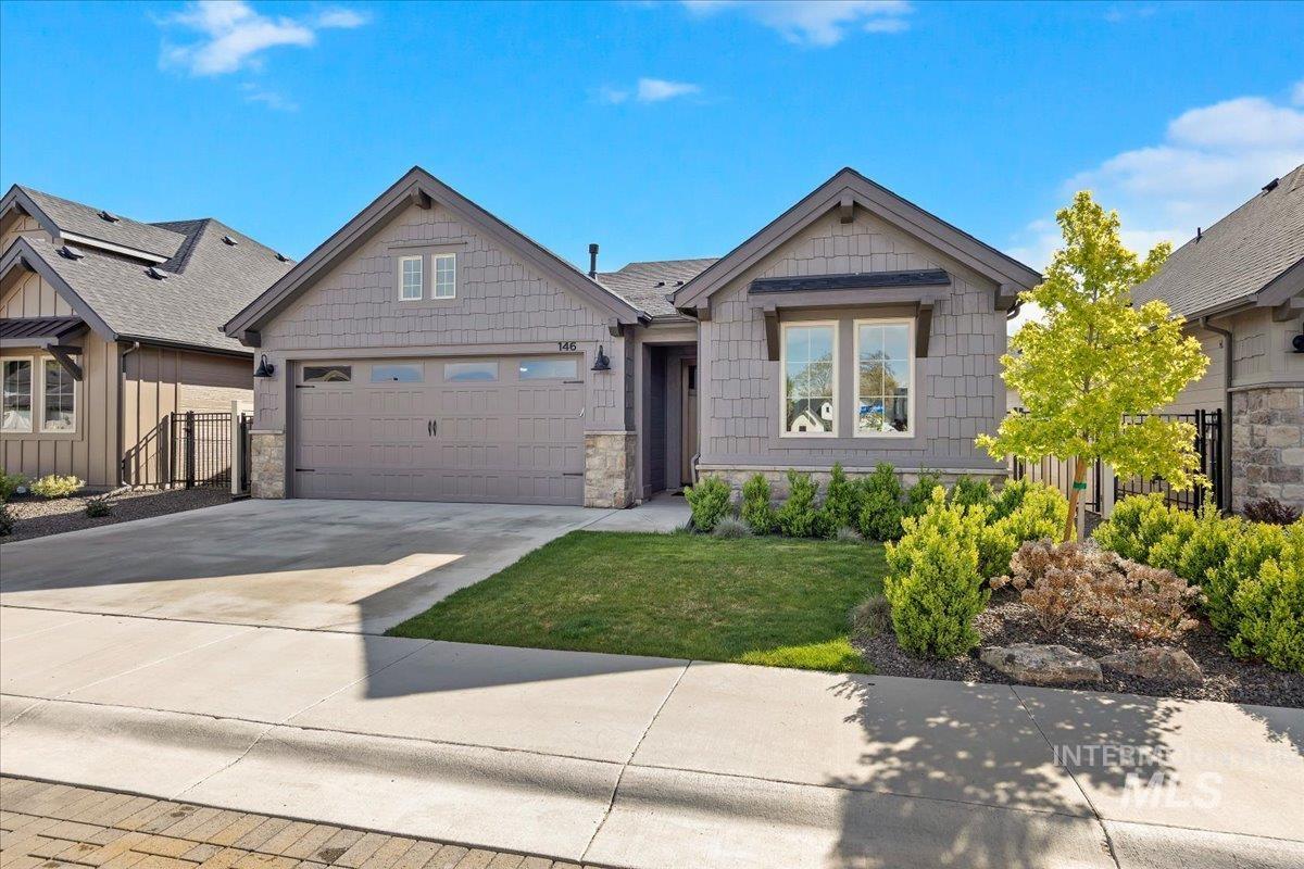 146 N Huntsman Ln, Eagle, Idaho 83616, 3 Bedrooms, 2 Bathrooms, Residential For Sale, Price $649,800, 98982768