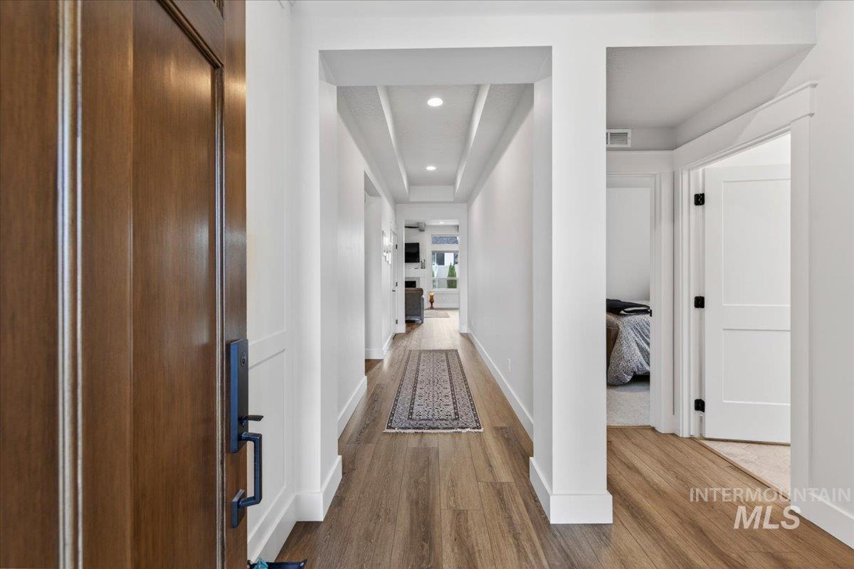 146 N Huntsman Ln, Eagle, Idaho 83616, 3 Bedrooms, 2 Bathrooms, Residential For Sale, Price $649,800, 98982768