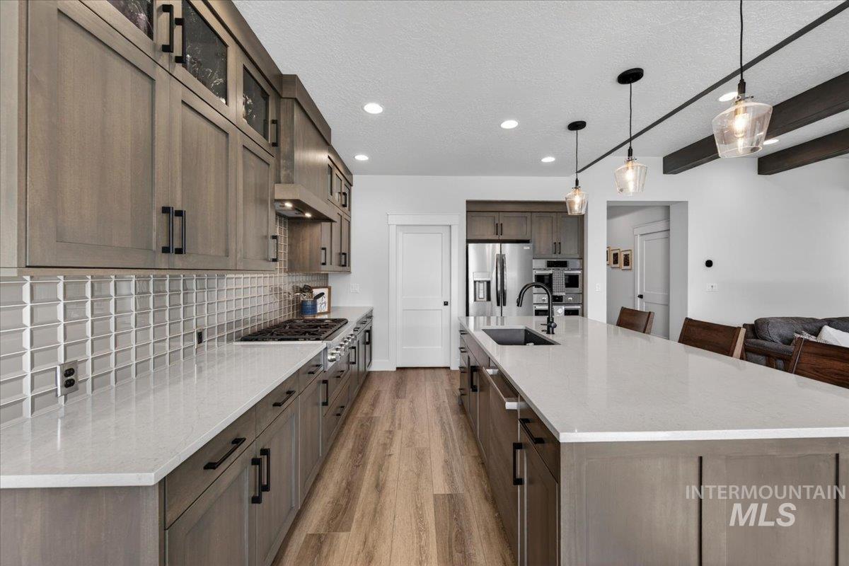 146 N Huntsman Ln, Eagle, Idaho 83616, 3 Bedrooms, 2 Bathrooms, Residential For Sale, Price $649,800, 98982768