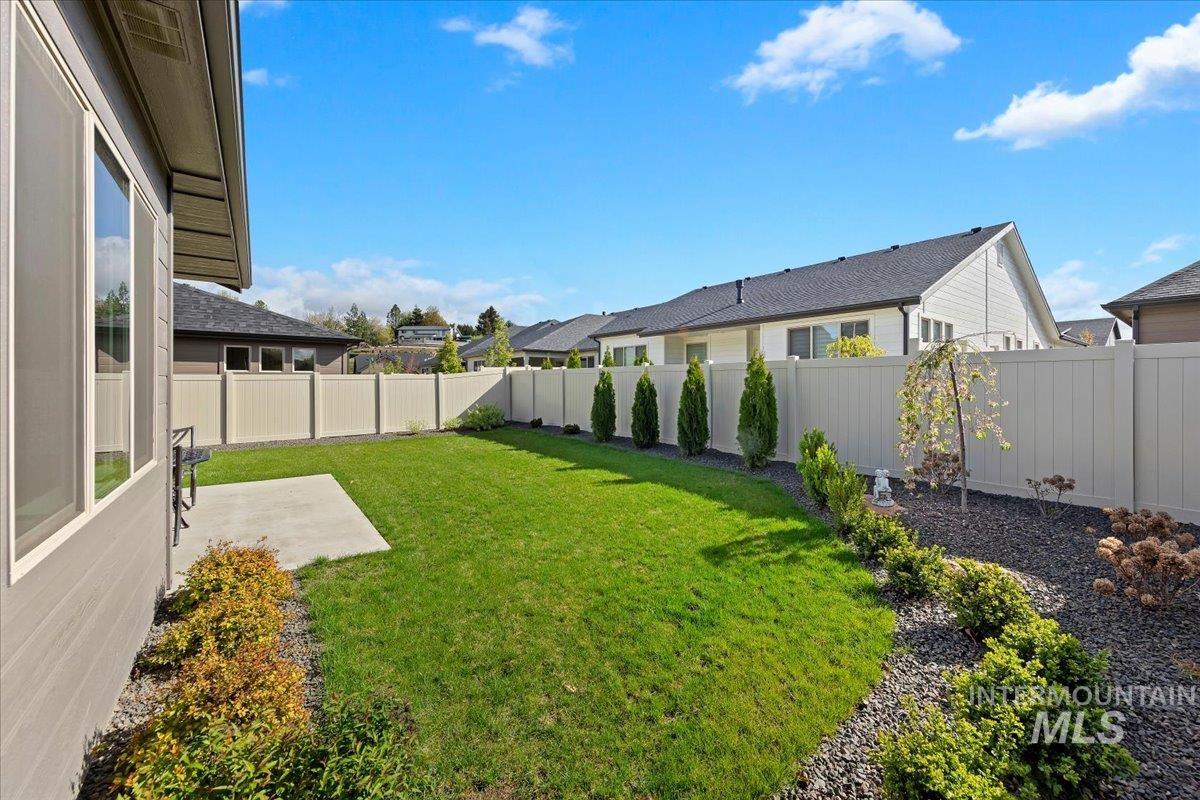 146 N Huntsman Ln, Eagle, Idaho 83616, 3 Bedrooms, 2 Bathrooms, Residential For Sale, Price $649,800, 98982768