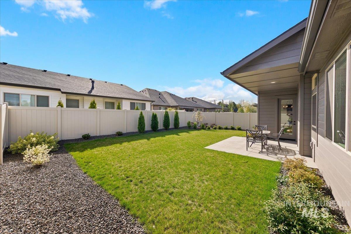 146 N Huntsman Ln, Eagle, Idaho 83616, 3 Bedrooms, 2 Bathrooms, Residential For Sale, Price $649,800,MLS 98982768