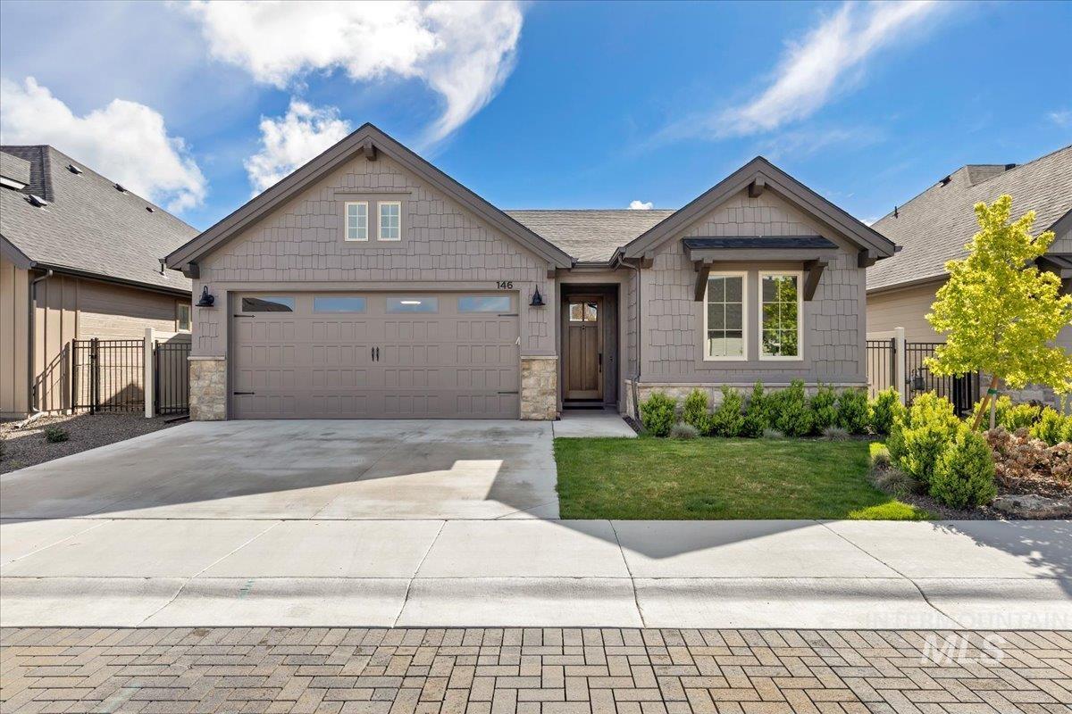 146 N Huntsman Ln, Eagle, Idaho 83616, 3 Bedrooms, 2 Bathrooms, Residential For Sale, Price $649,800, 98982768