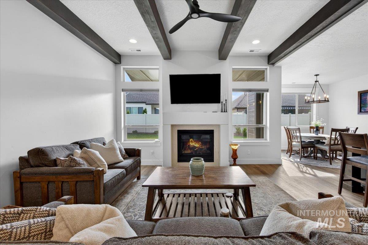 146 N Huntsman Ln, Eagle, Idaho 83616, 3 Bedrooms, 2 Bathrooms, Residential For Sale, Price $649,800, 98982768