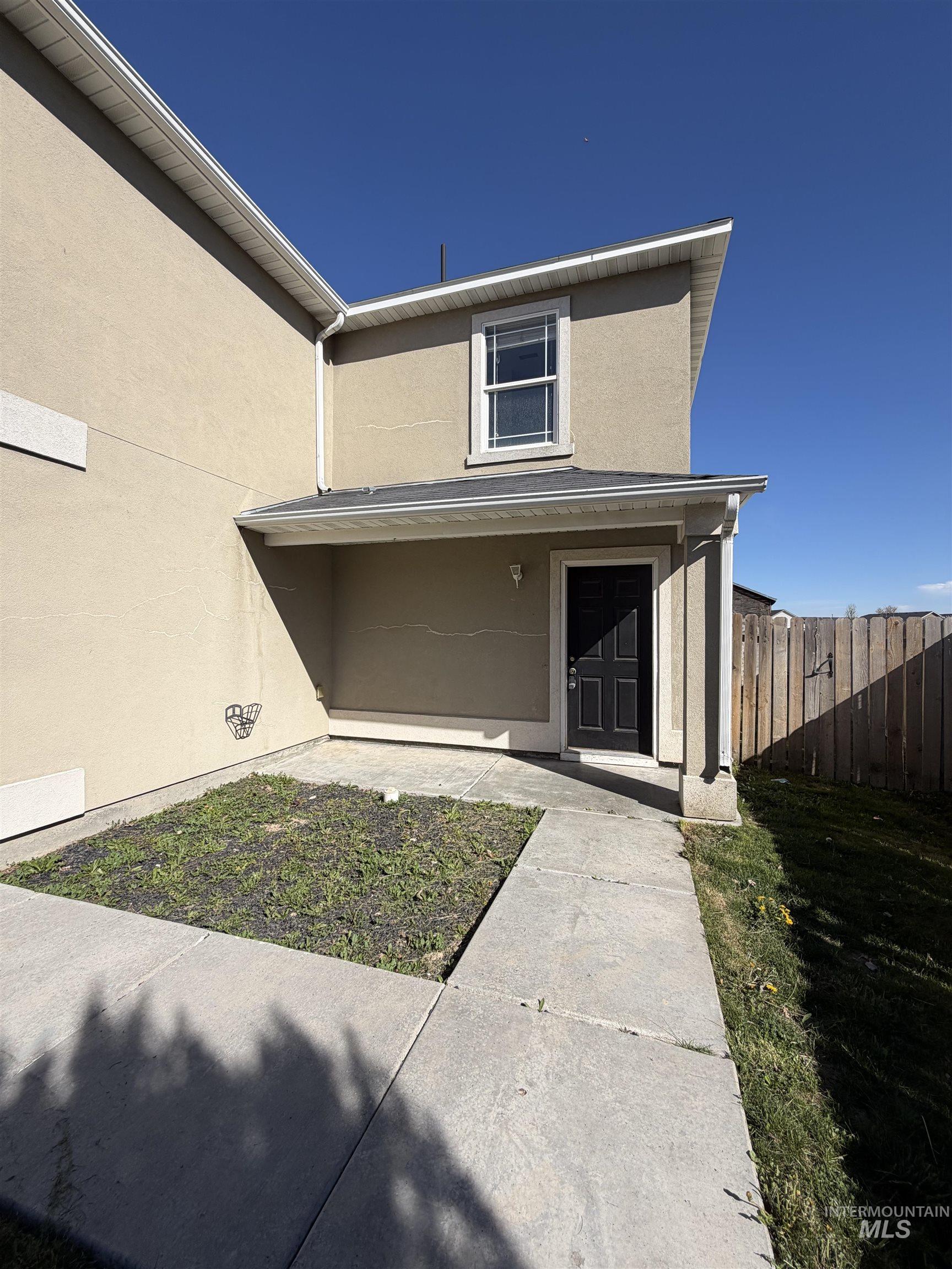 205 Middlepark Way, Caldwell, Idaho 83605, 3 Bedrooms, 2.5 Bathrooms, Residential For Sale, Price $330,000, 98982770