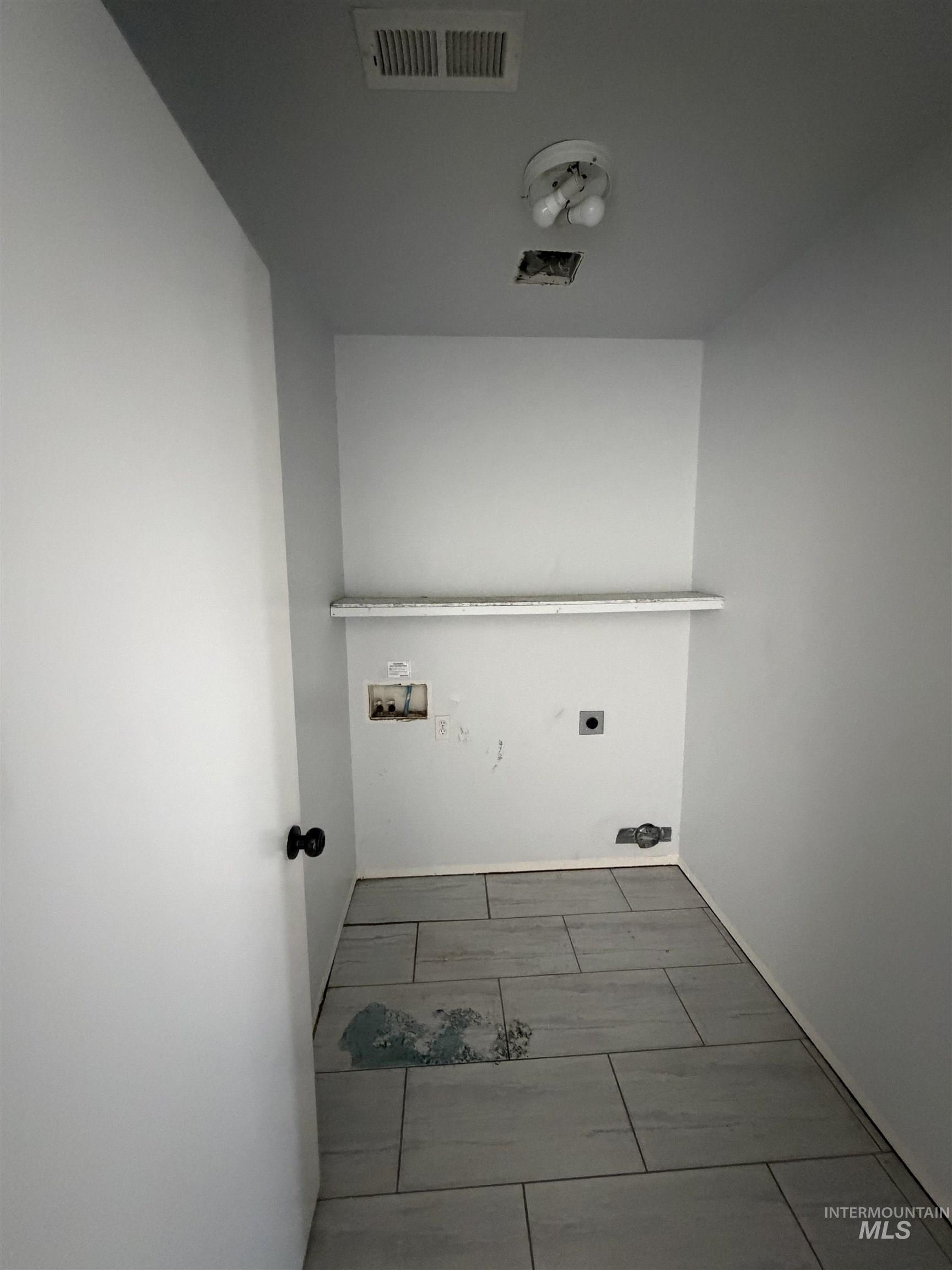 205 Middlepark Way, Caldwell, Idaho 83605, 3 Bedrooms, 2.5 Bathrooms, Residential For Sale, Price $330,000, 98982770