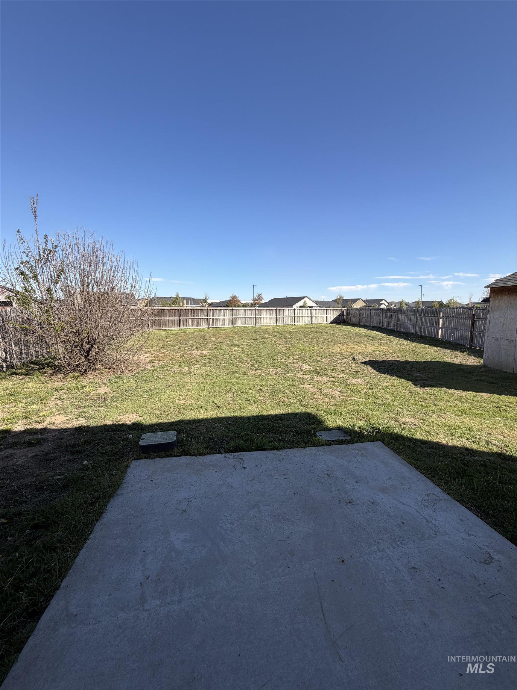 205 Middlepark Way, Caldwell, Idaho 83605, 3 Bedrooms, 2.5 Bathrooms, Residential For Sale, Price $330,000, 98982770