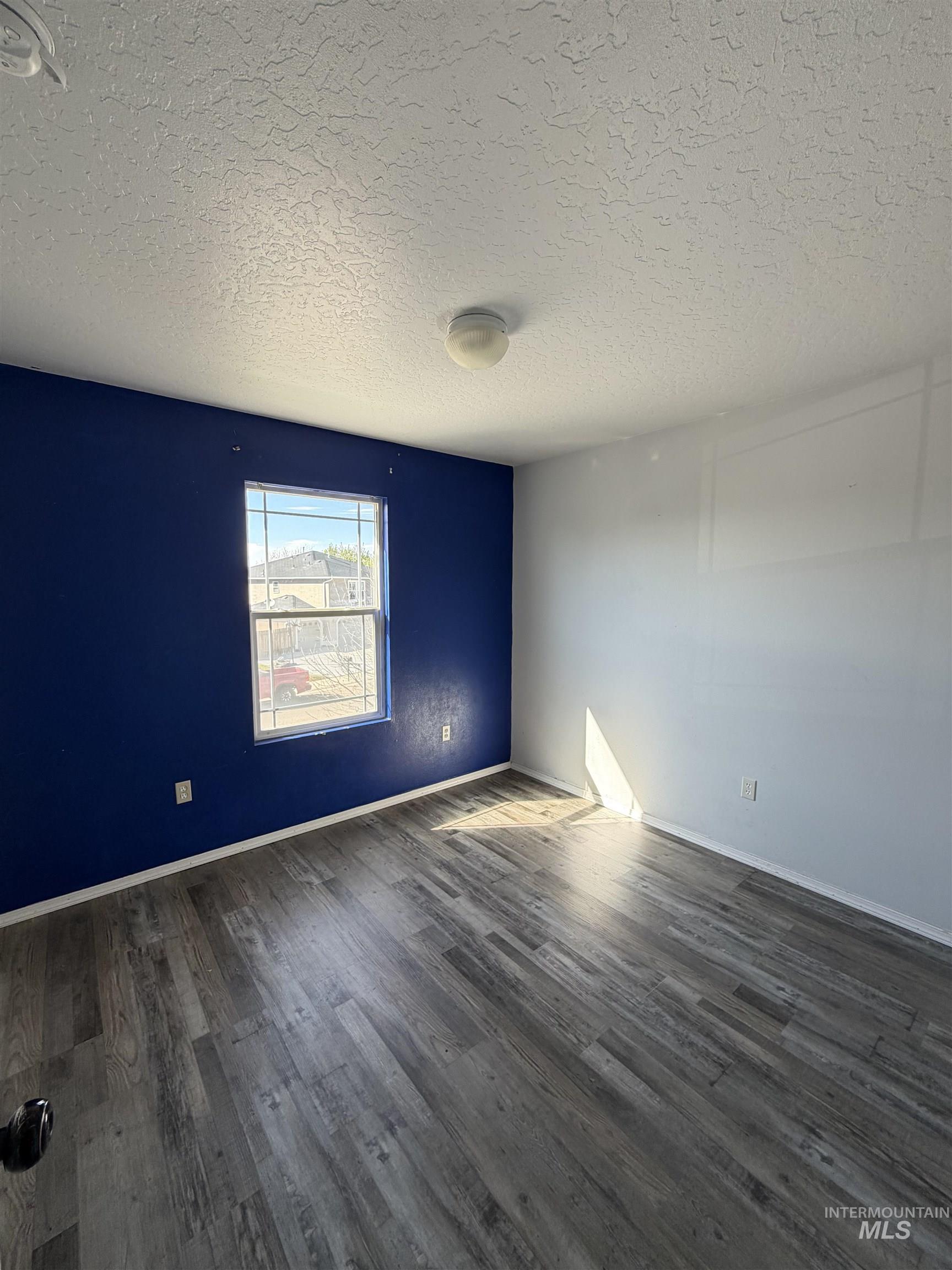 205 Middlepark Way, Caldwell, Idaho 83605, 3 Bedrooms, 2.5 Bathrooms, Residential For Sale, Price $330,000, 98982770