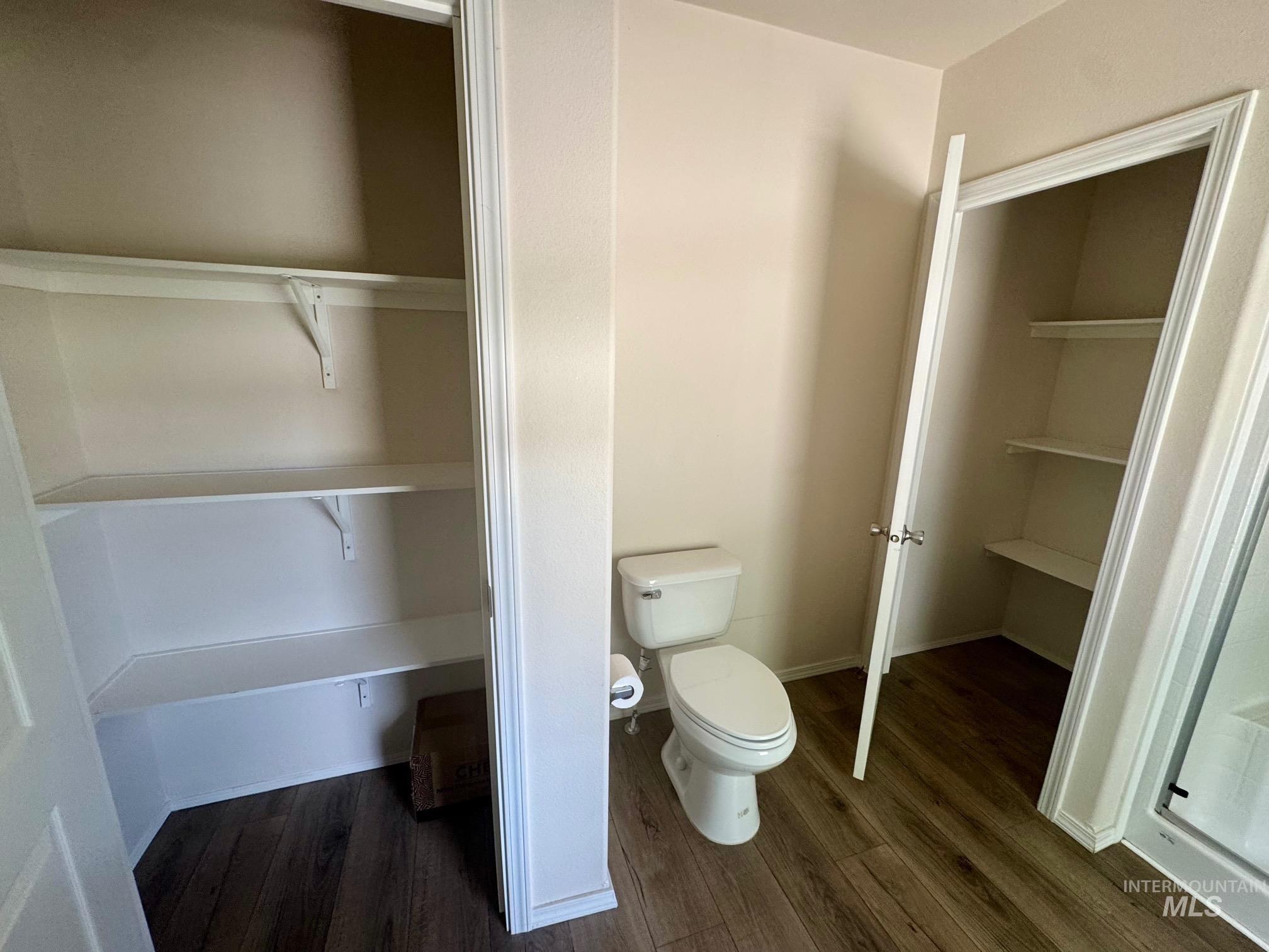 8227 Blue Rim Lane, Boise, Idaho 83716, 3 Bedrooms, 2 Bathrooms, Residential For Sale, Price $193,000,MLS 98982771