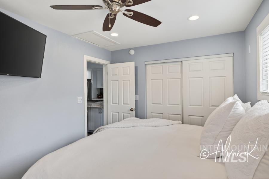 816 S Lynn, Moscow, Idaho 83843, 4 Bedrooms, 3 Bathrooms, Residential For Sale, Price $575,000, 98982772