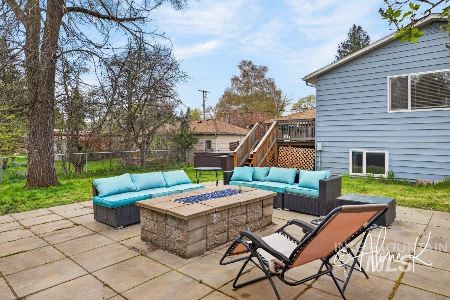 816 S Lynn, Moscow, Idaho 83843, 4 Bedrooms, 3 Bathrooms, Residential For Sale, Price $575,000, 98982772