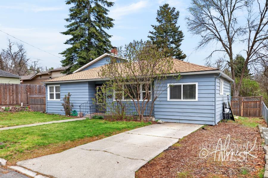 816 S Lynn, Moscow, Idaho 83843, 4 Bedrooms, 3 Bathrooms, Residential For Sale, Price $575,000, 98982772