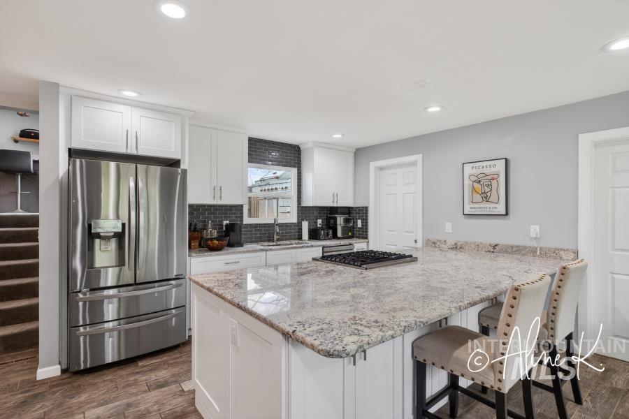 816 S Lynn, Moscow, Idaho 83843, 4 Bedrooms, 3 Bathrooms, Residential For Sale, Price $575,000, 98982772