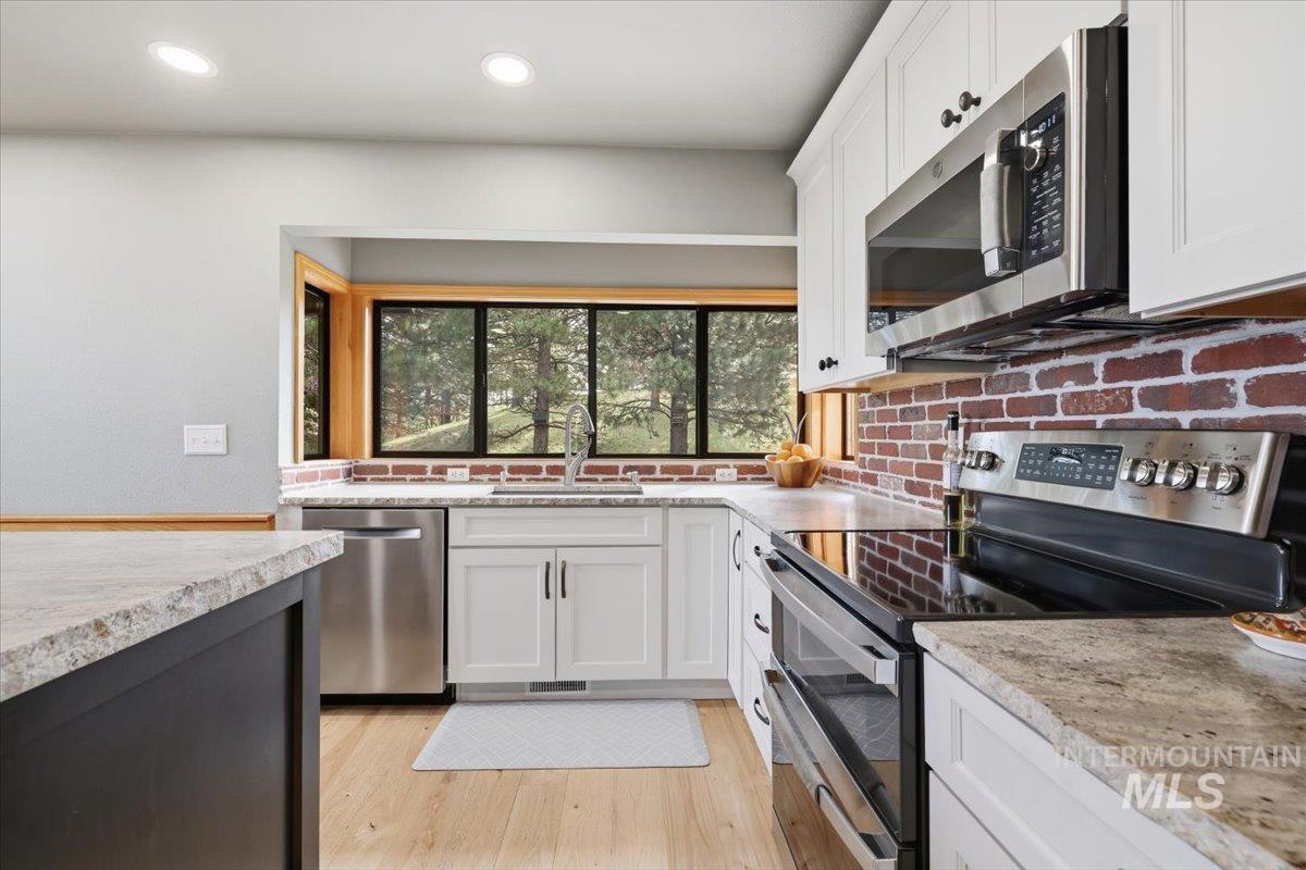 6 Mule Deer Pl, Boise, Idaho 83716, 4 Bedrooms, 3 Bathrooms, Residential For Sale, Price $849,999, 98982774