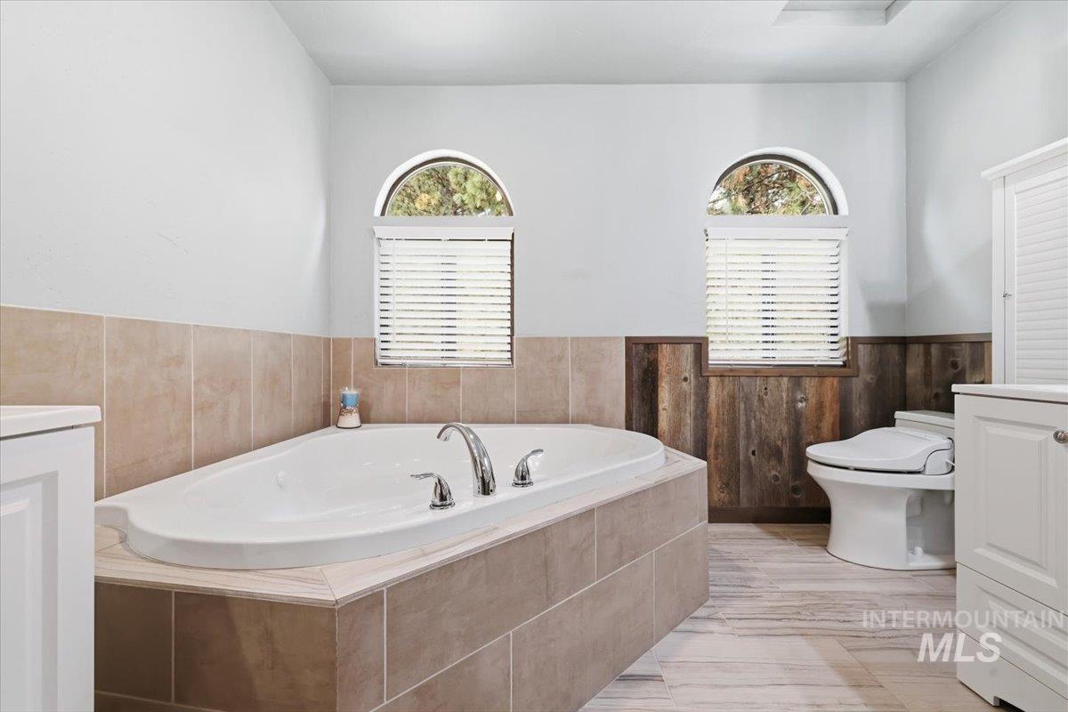 6 Mule Deer Pl, Boise, Idaho 83716, 4 Bedrooms, 3 Bathrooms, Residential For Sale, Price $849,999, 98982774