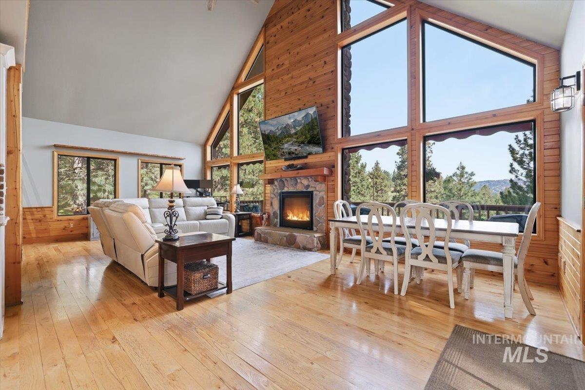 6 Mule Deer Pl, Boise, Idaho 83716, 4 Bedrooms, 3 Bathrooms, Residential For Sale, Price $849,999, 98982774