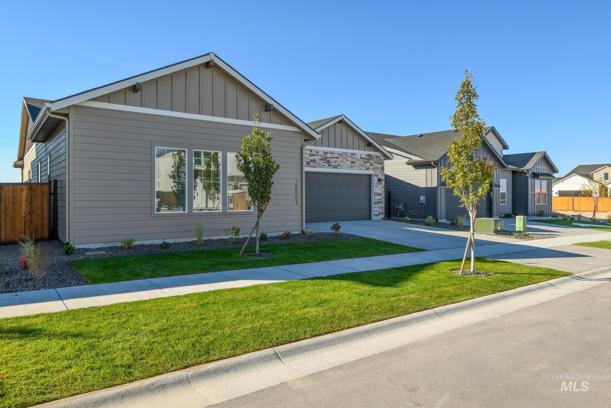 10883 W Wellness St, Kuna, Idaho 83634, 3 Bedrooms, 2.5 Bathrooms, Residential For Sale, Price $654,000,MLS 98982778