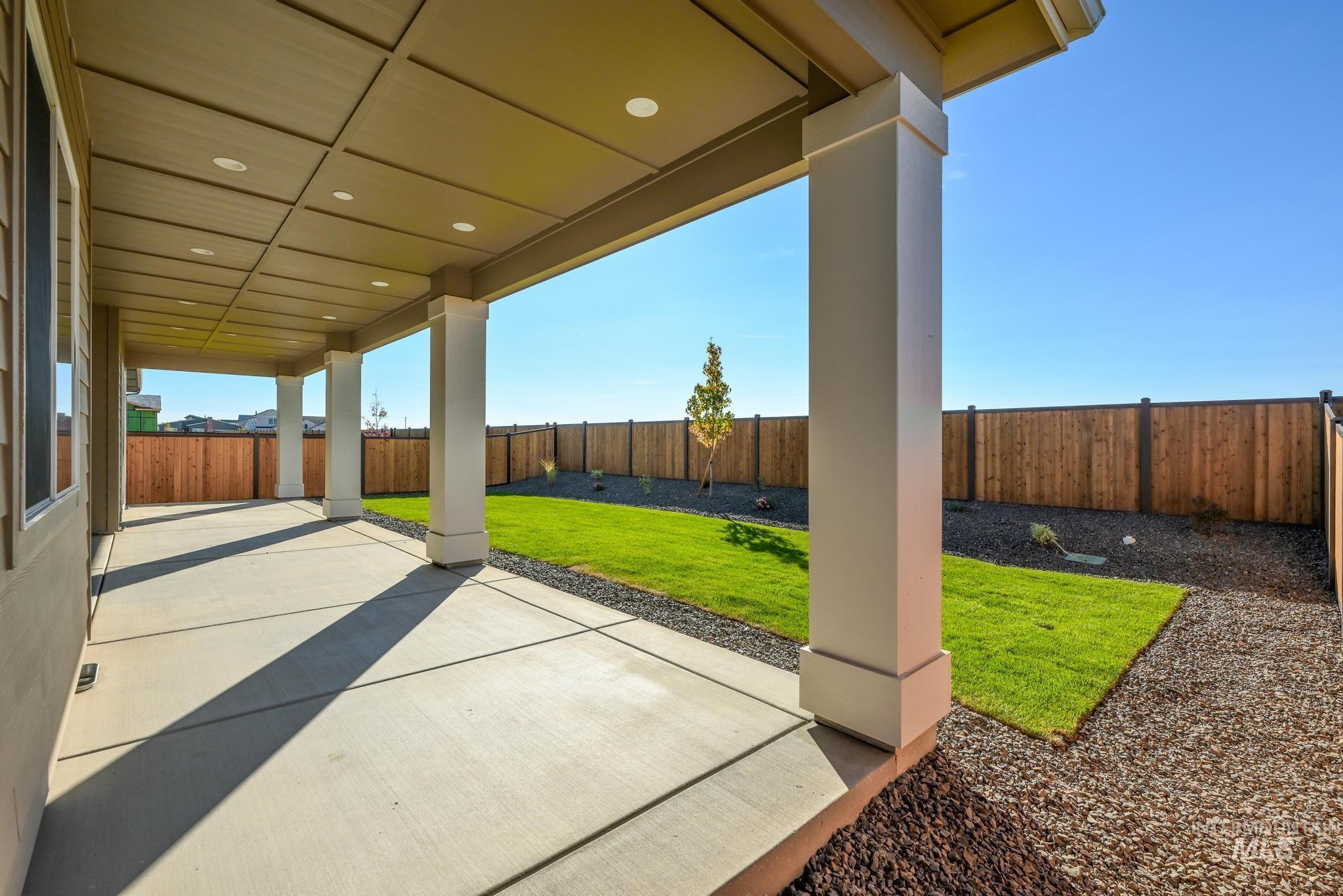 10883 W Wellness St, Kuna, Idaho 83634, 3 Bedrooms, 2.5 Bathrooms, Residential For Sale, Price $654,000,MLS 98982778