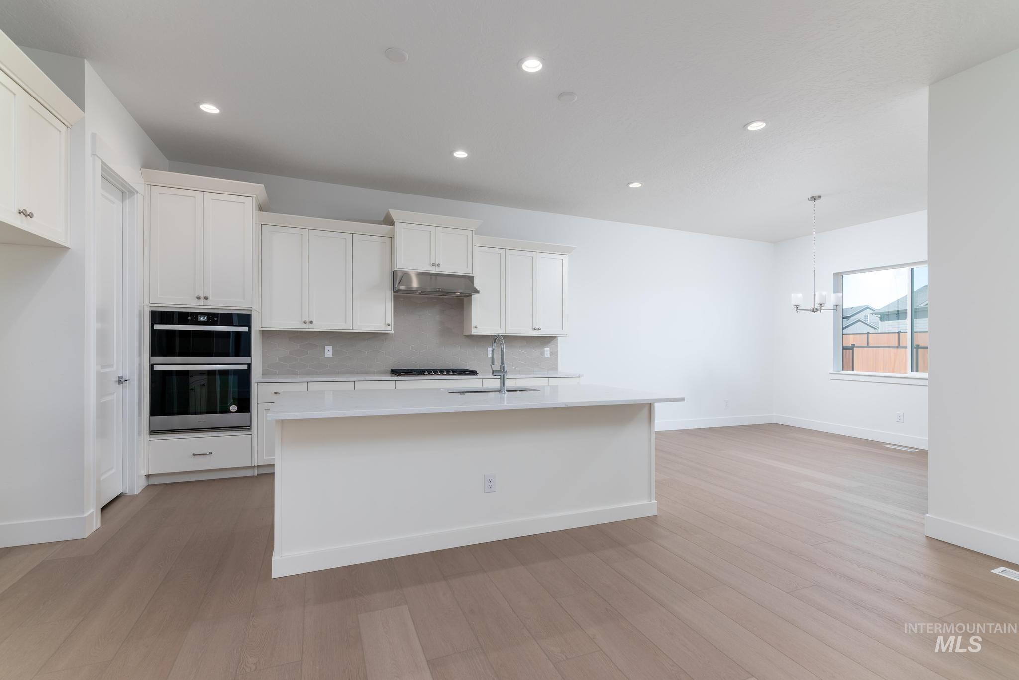 10883 W Wellness St, Kuna, Idaho 83634, 3 Bedrooms, 2.5 Bathrooms, Residential For Sale, Price $719,000, 98982778