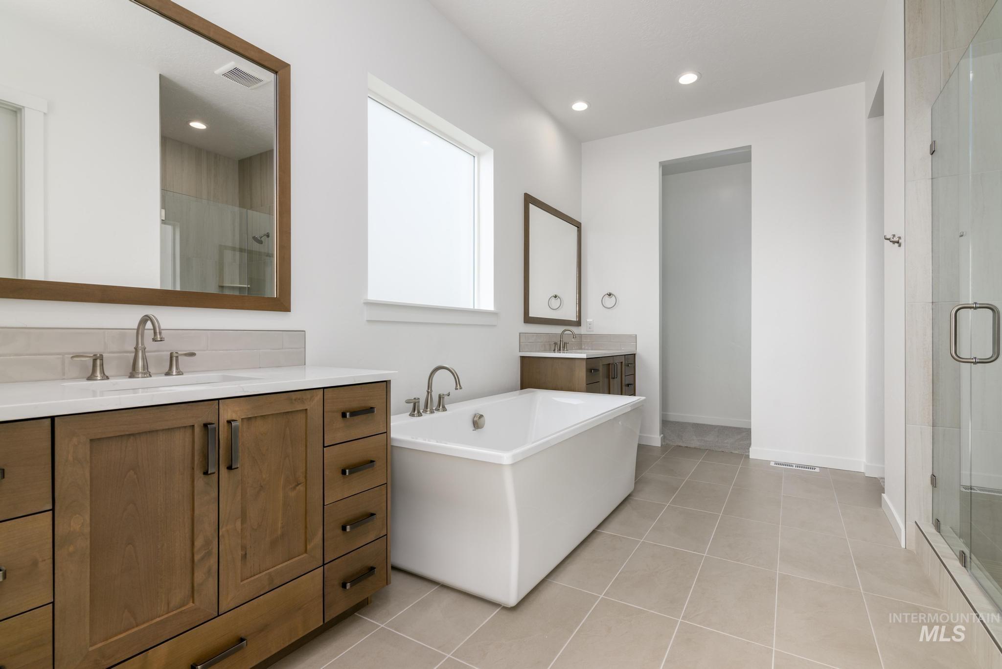 10861 W Wellness St, Kuna, Idaho 83634, 5 Bedrooms, 4 Bathrooms, Residential For Sale, Price $794,000, 98982779