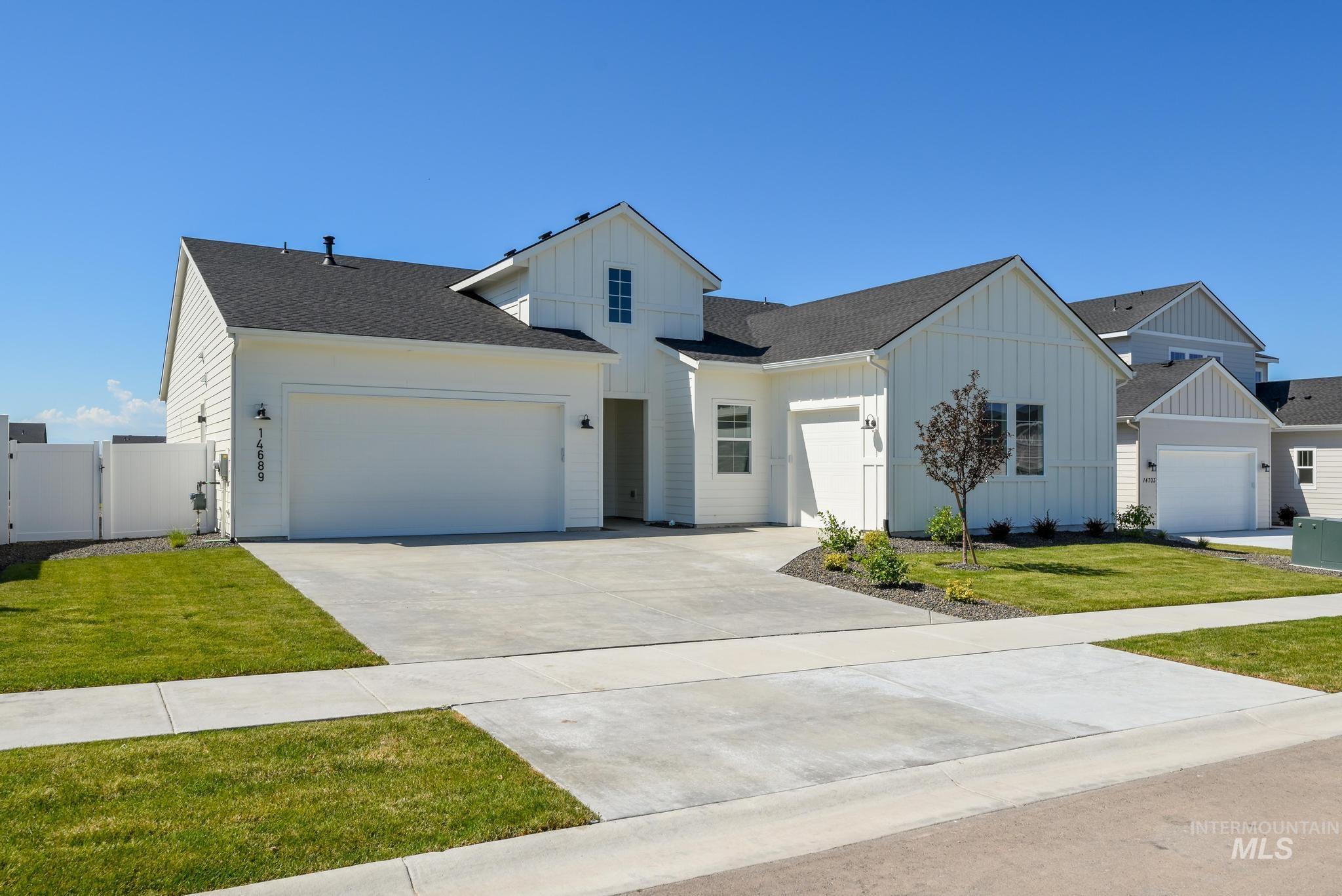 14689 Serenity Point St, Caldwell, Idaho 83607, 3 Bedrooms, 2.5 Bathrooms, Residential For Sale, Price $594,000,MLS 98982780