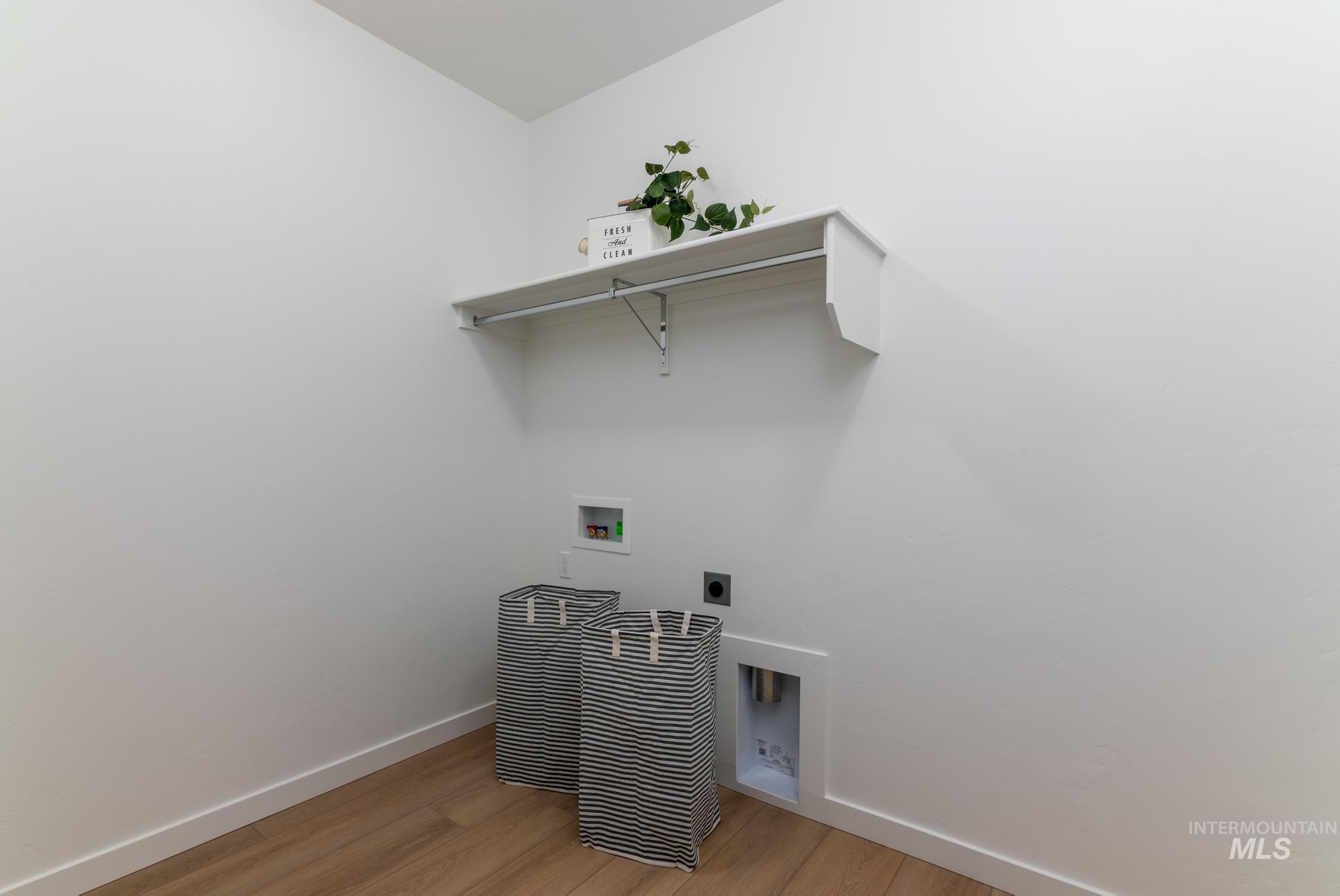 14842 Brown Pelican St, Caldwell, Idaho 83607, 3 Bedrooms, 2 Bathrooms, Residential For Sale, Price $459,000, 98982781