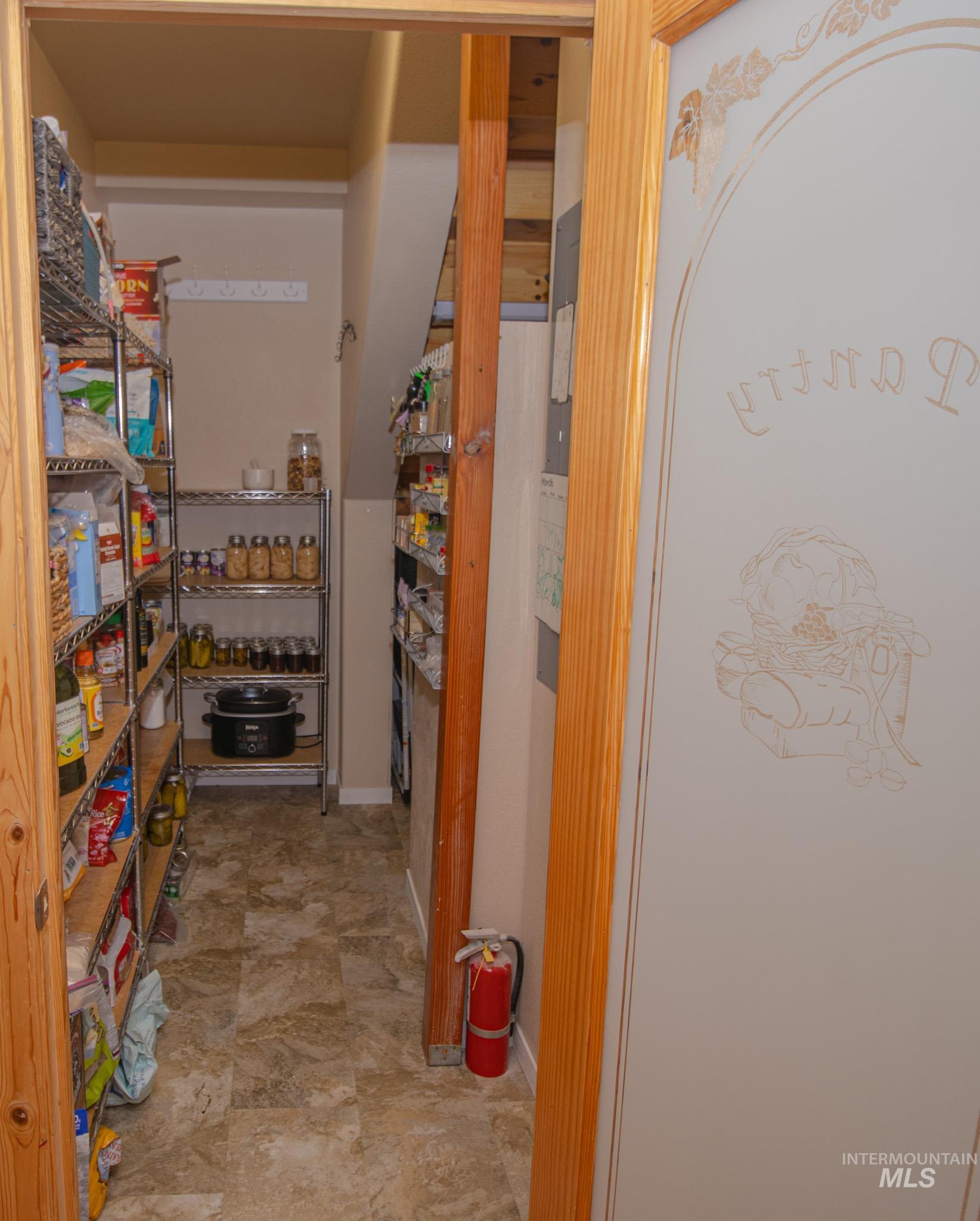 237 Old Dent Rd, Orofino, Idaho 83544, 3 Bedrooms, 2.5 Bathrooms, Residential For Sale, Price $1,475,000, 98982784