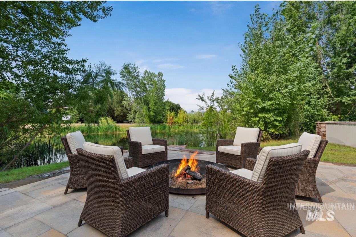 103 S. Alder Ln, Eagle, Idaho 83616, 4 Bedrooms, 4 Bathrooms, Residential For Sale, Price $2,498,000,MLS 98982787