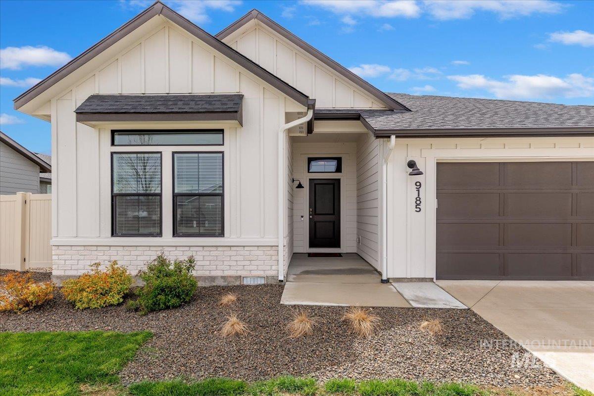 9185 W Candytuft, Nampa, Idaho 83687, 4 Bedrooms, 2 Bathrooms, Residential For Sale, Price $479,900, 98982789