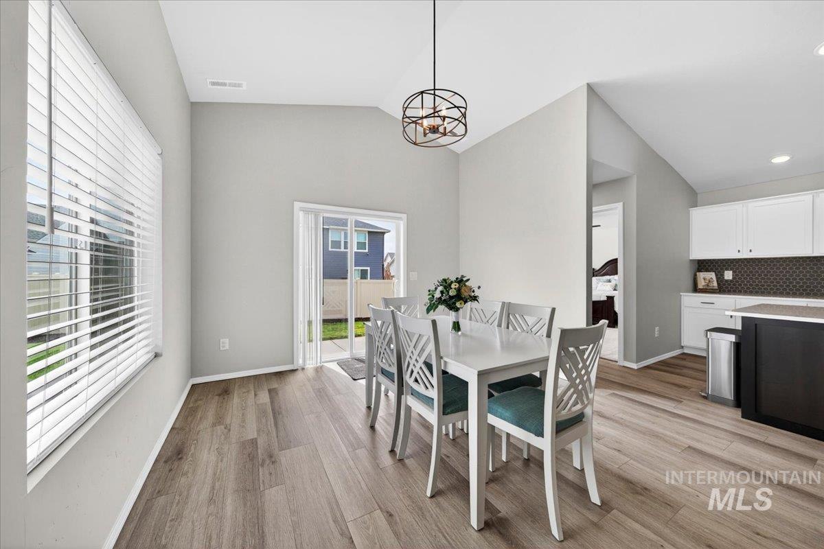 9185 W Candytuft, Nampa, Idaho 83687, 4 Bedrooms, 2 Bathrooms, Residential For Sale, Price $479,900, 98982789