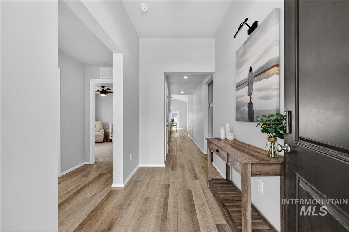 9185 W Candytuft, Nampa, Idaho 83687, 4 Bedrooms, 2 Bathrooms, Residential For Sale, Price $479,900, 98982789