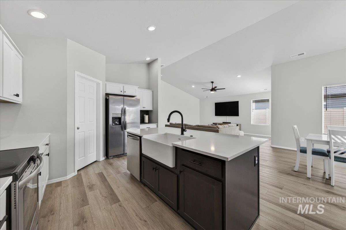 9185 W Candytuft, Nampa, Idaho 83687, 4 Bedrooms, 2 Bathrooms, Residential For Sale, Price $479,900, 98982789