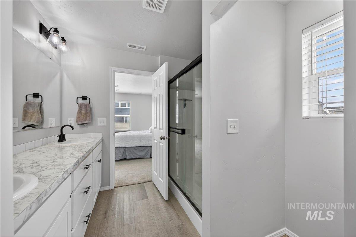 9185 W Candytuft, Nampa, Idaho 83687, 4 Bedrooms, 2 Bathrooms, Residential For Sale, Price $479,900, 98982789