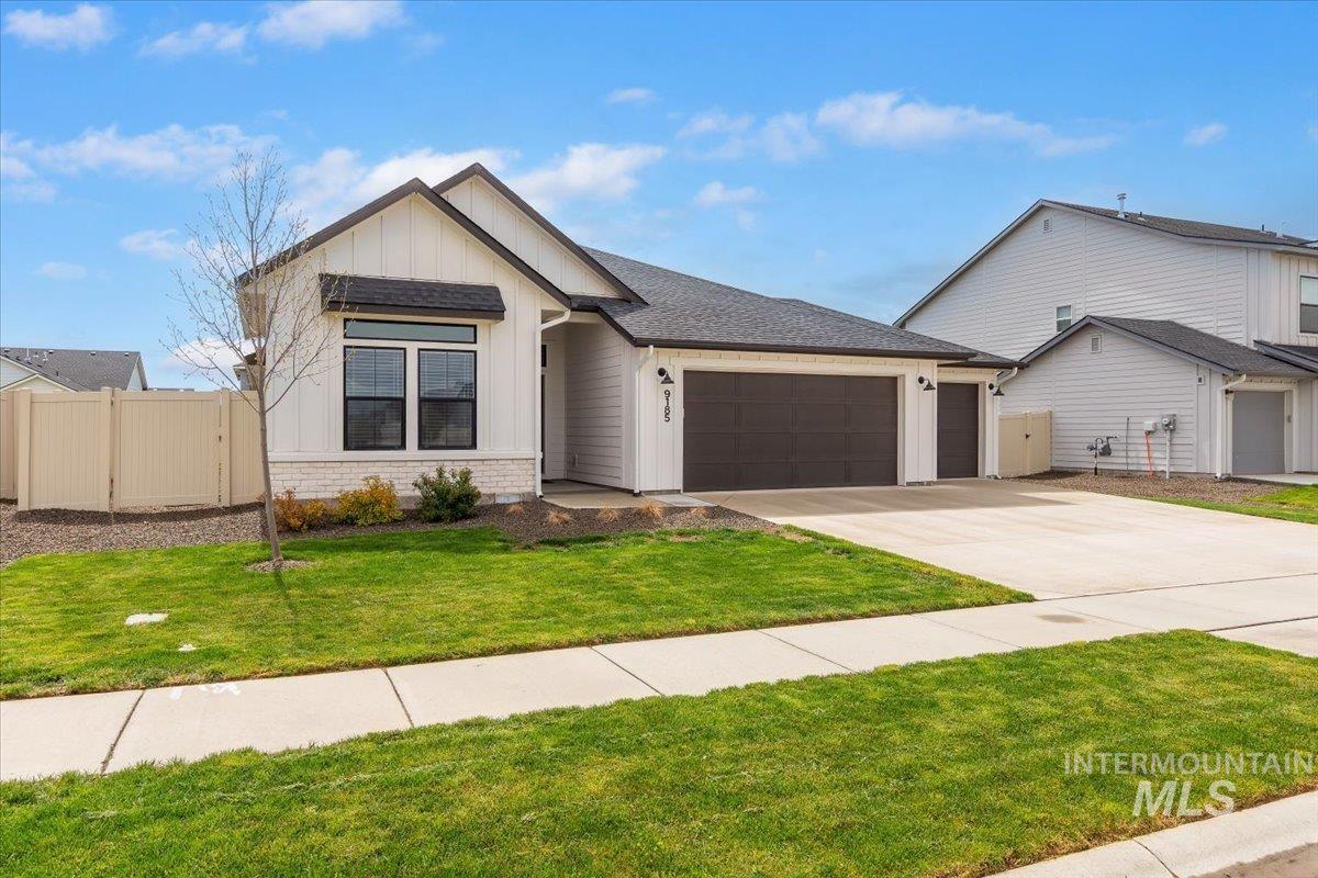 9185 W Candytuft, Nampa, Idaho 83687, 4 Bedrooms, 2 Bathrooms, Residential For Sale, Price $479,900, 98982789