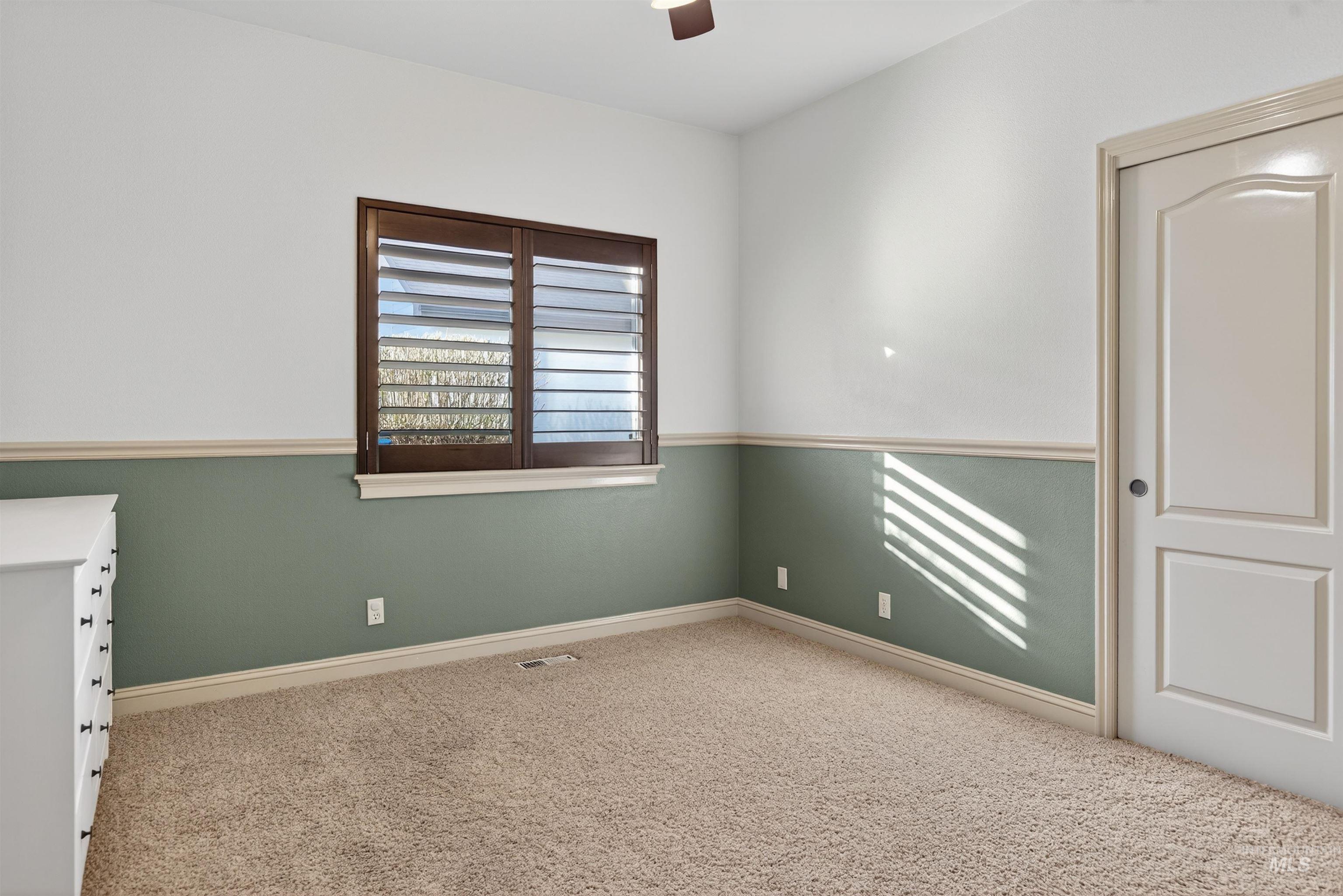 2606 N Waggle Place, Meridian, Idaho 83646, 4 Bedrooms, 3 Bathrooms, Residential For Sale, Price $895,000, 98982790