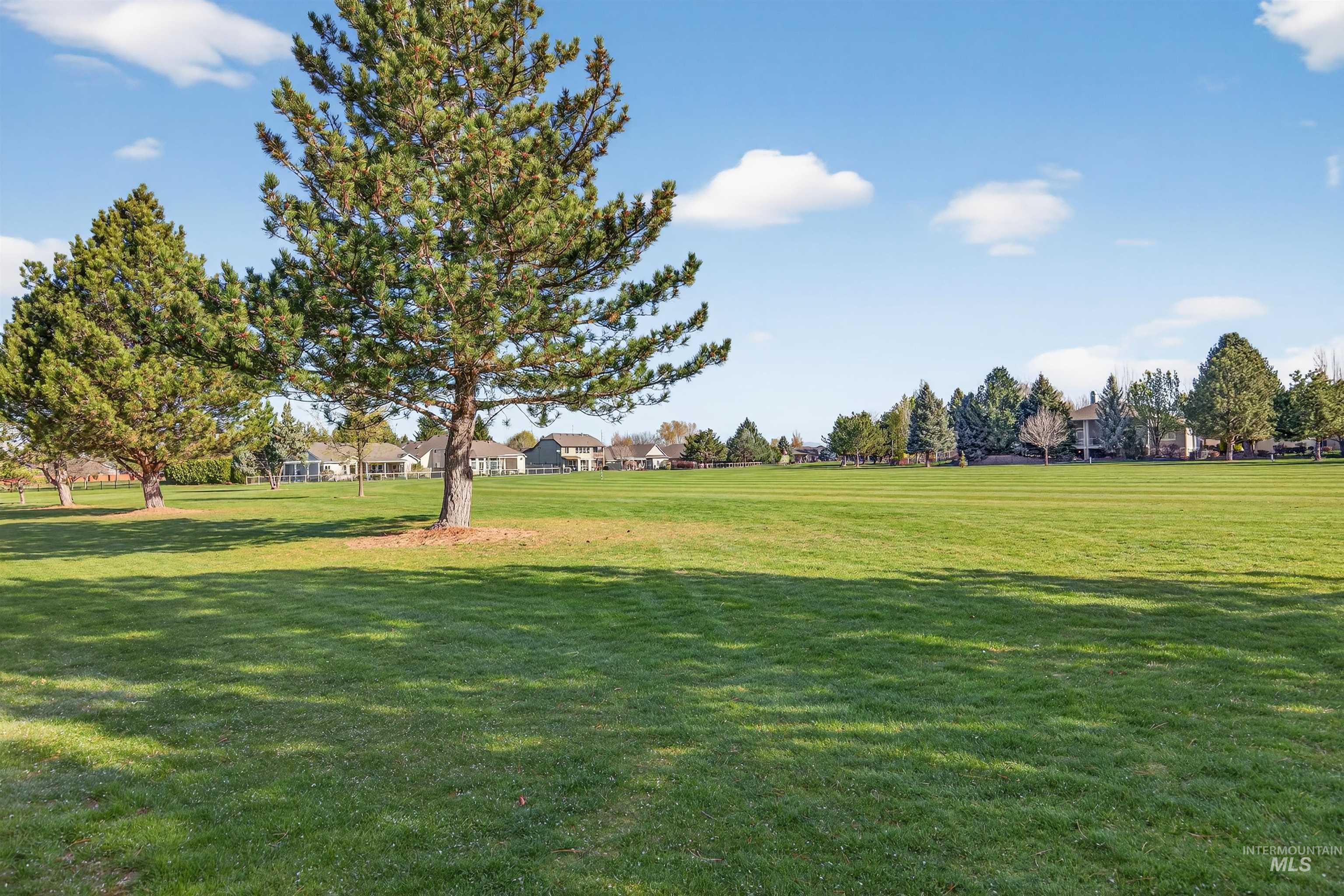 2606 N Waggle Place, Meridian, Idaho 83646, 4 Bedrooms, 3 Bathrooms, Residential For Sale, Price $748,000,MLS 98982790