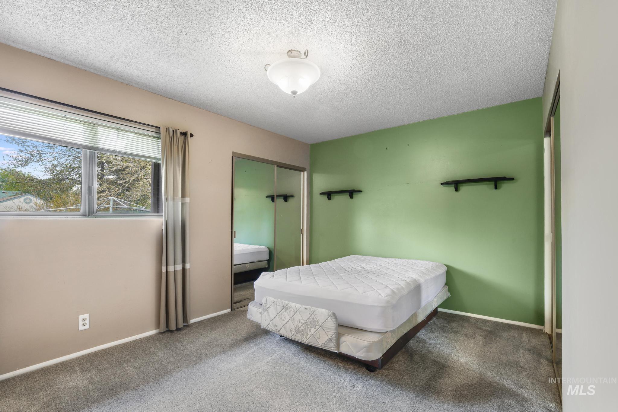 837 Capri Drive, Twin Falls, Idaho 83301, 5 Bedrooms, 3 Bathrooms, Residential For Sale, Price $380,000, 98982791