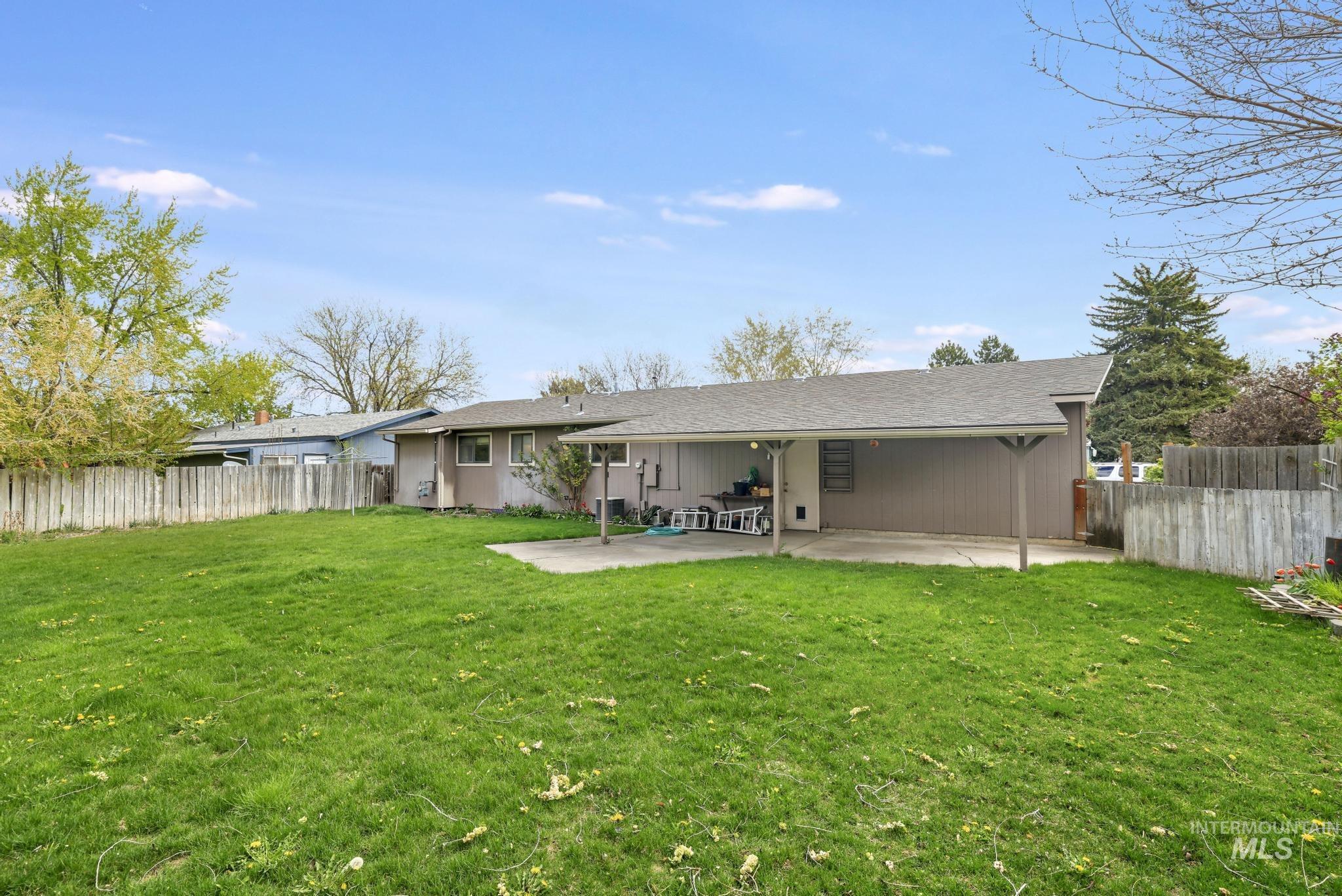 837 Capri Drive, Twin Falls, Idaho 83301, 5 Bedrooms, 3 Bathrooms, Residential For Sale, Price $380,000, 98982791