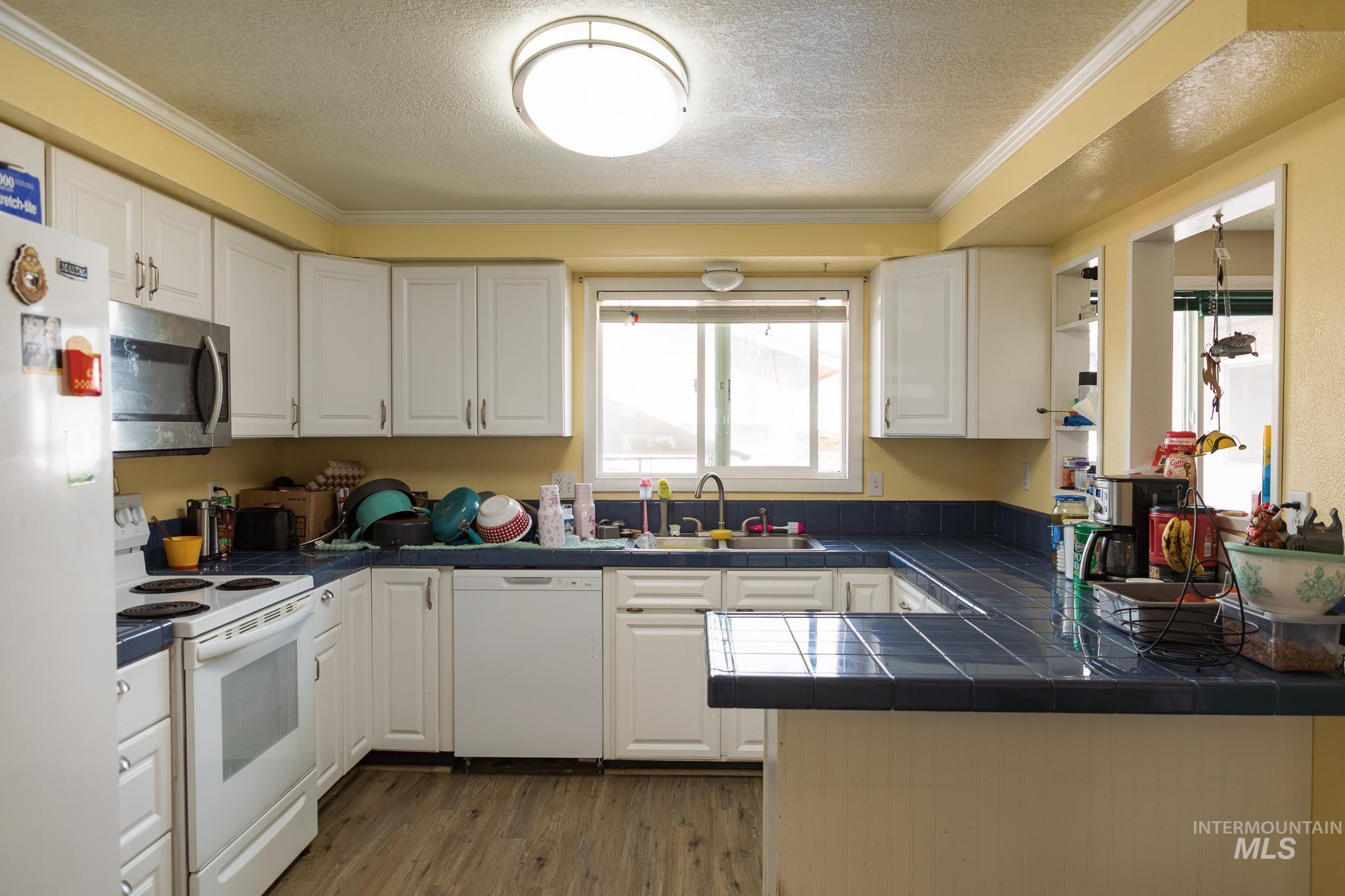 1145 SW 11th Avenue, Ontario, Oregon 97914, 5 Bedrooms, 3 Bathrooms, Residential For Sale, Price $399,900, 98982792