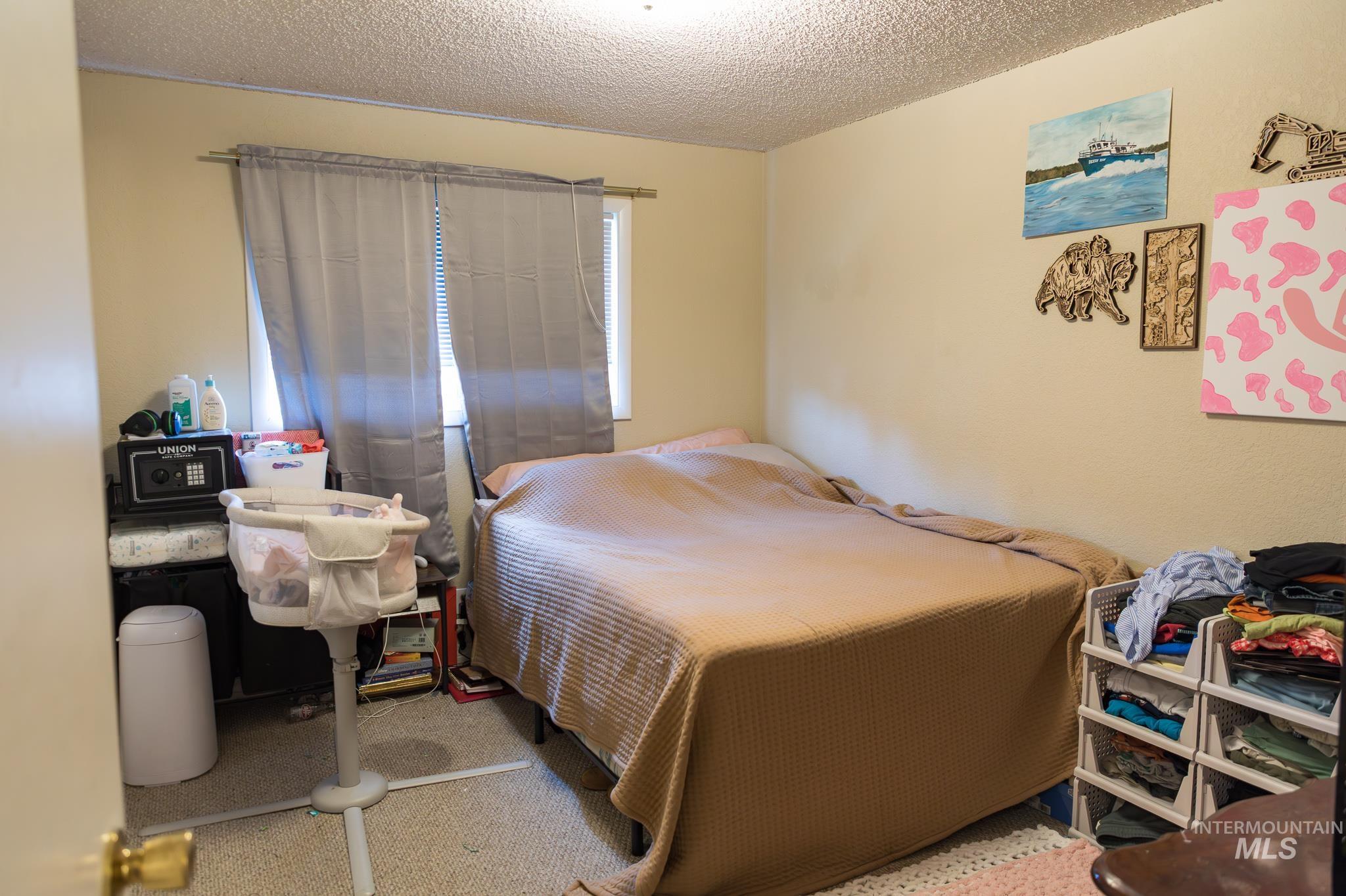 1145 SW 11th Avenue, Ontario, Oregon 97914, 5 Bedrooms, 3 Bathrooms, Residential For Sale, Price $399,900, 98982792