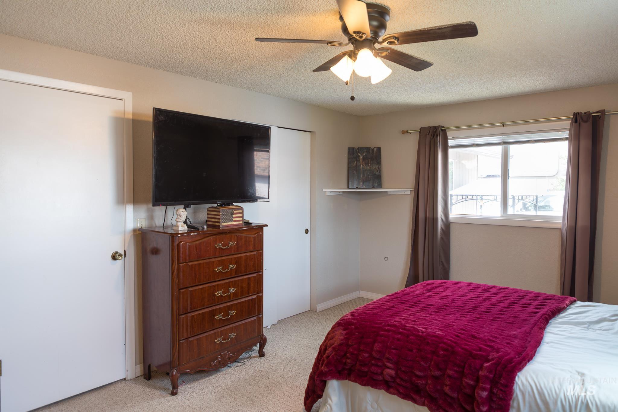 1145 SW 11th Avenue, Ontario, Oregon 97914, 5 Bedrooms, 3 Bathrooms, Residential For Sale, Price $399,900, 98982792